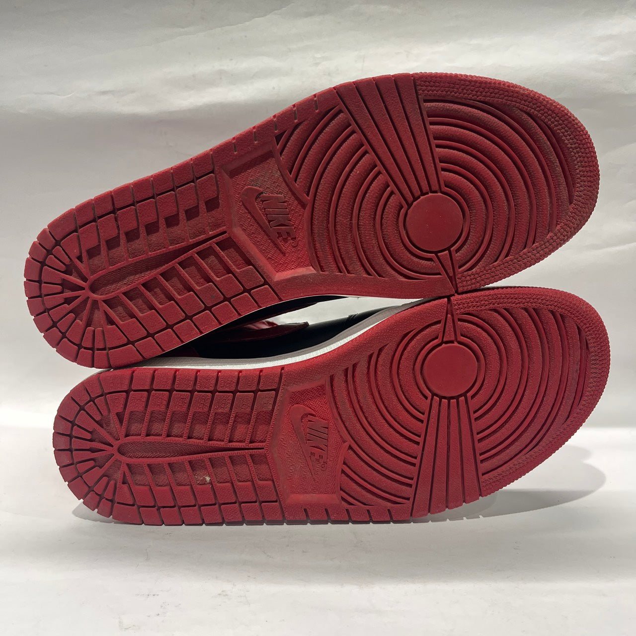 【US9】 AIR JORDAN 1 RETRO HIGH OG Bred 555088-023 【USED】