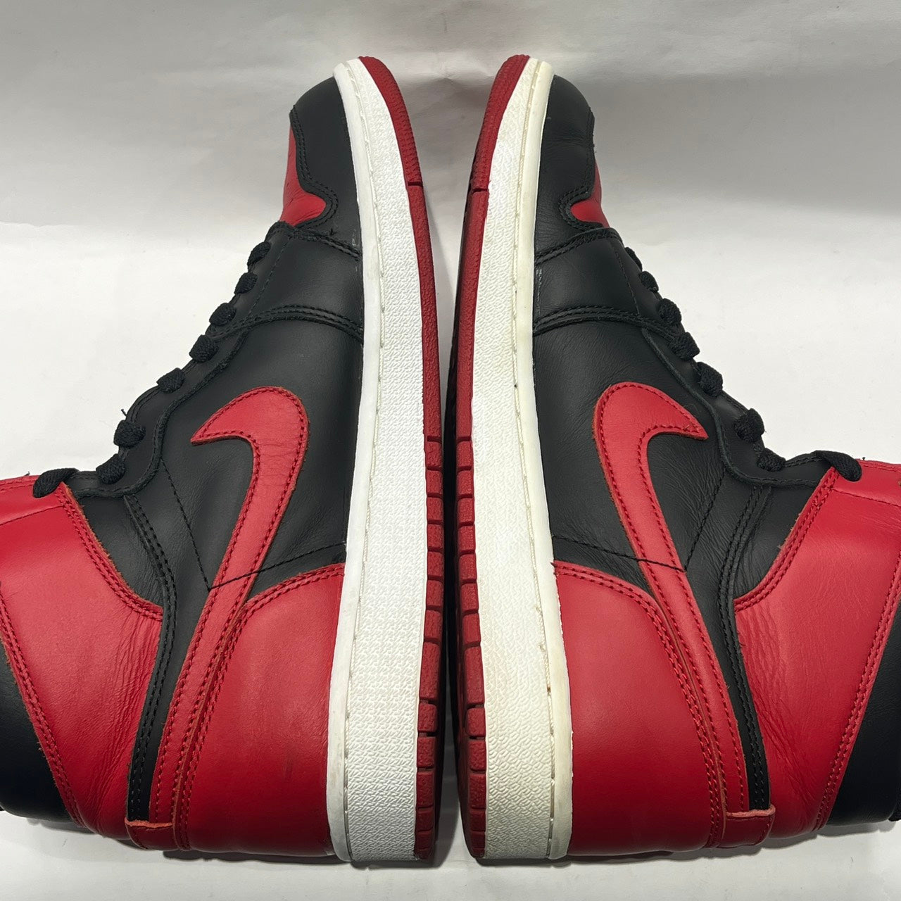 【US9】 AIR JORDAN 1 RETRO HIGH OG Bred 555088-023 【USED】