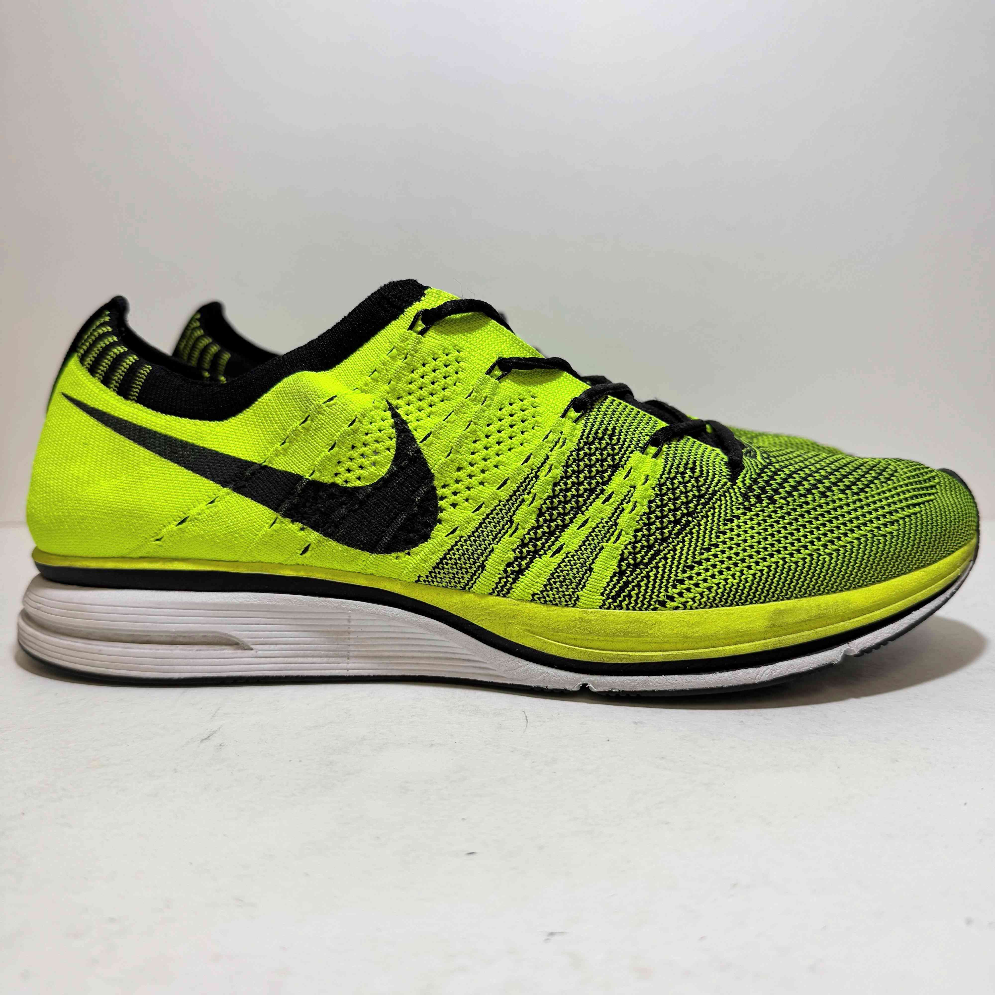 【US9.5】 NIKE FLYKNIT TRANER USA 532983-700 【USED】 箱無-WORM OSAKA-WORM TOKYO WEB STORE-100% Authentic Sneakers