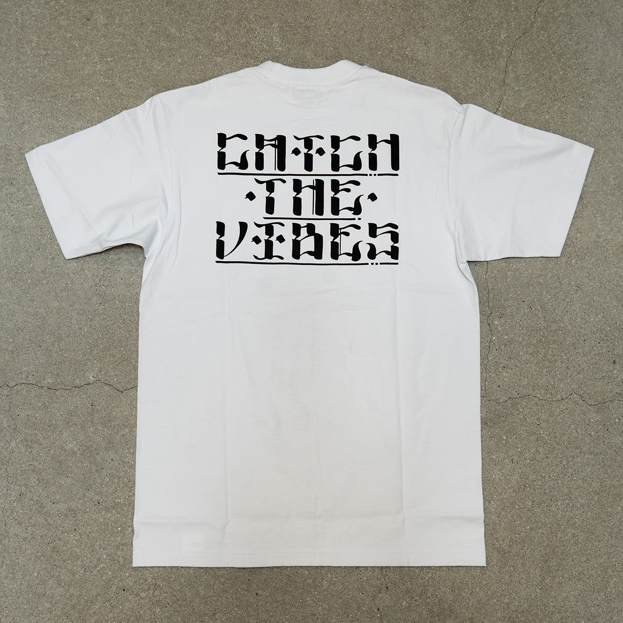 CATCH THE VIBES LOGO TEE White XXL-WORM TOKYO-WORM TOKYO WEB STORE-100% Authentic Sneakers
