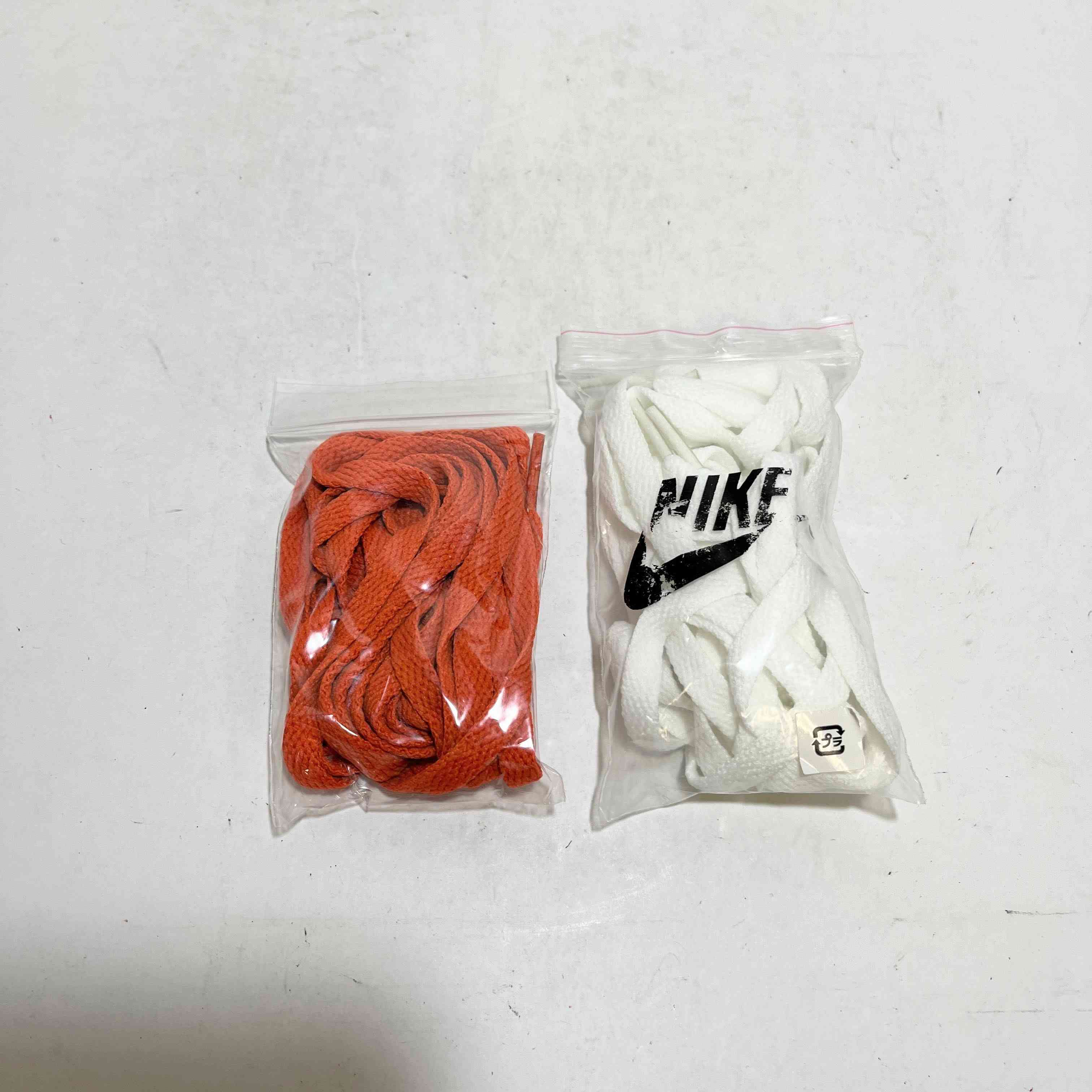 【US9.5】 NIKE SB DUNK HIGH PRO SB SUPREME 307385-181 【USED】