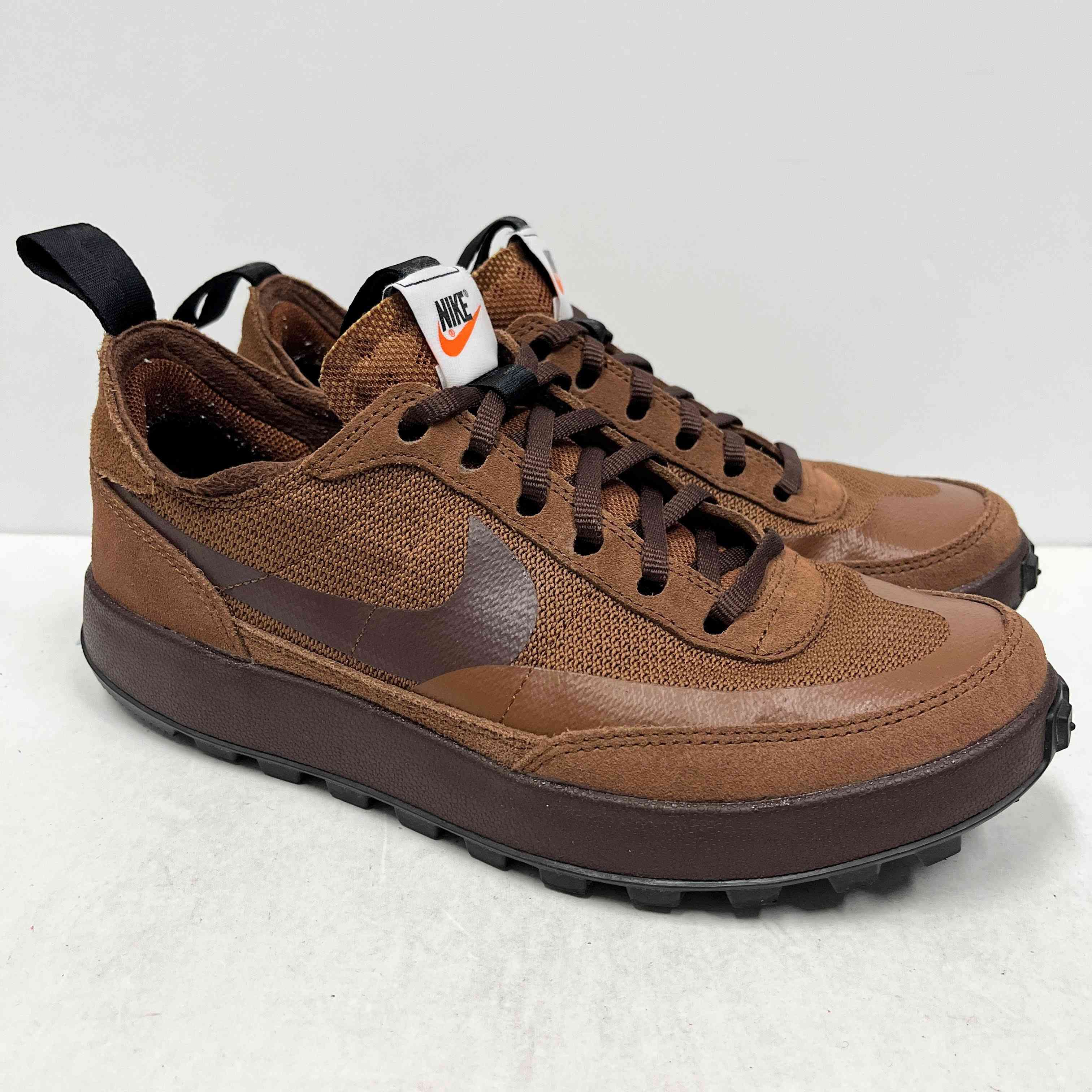 【US8】 NIKE GENERAL PURPOSE SHOE DA6672-201 【USED】