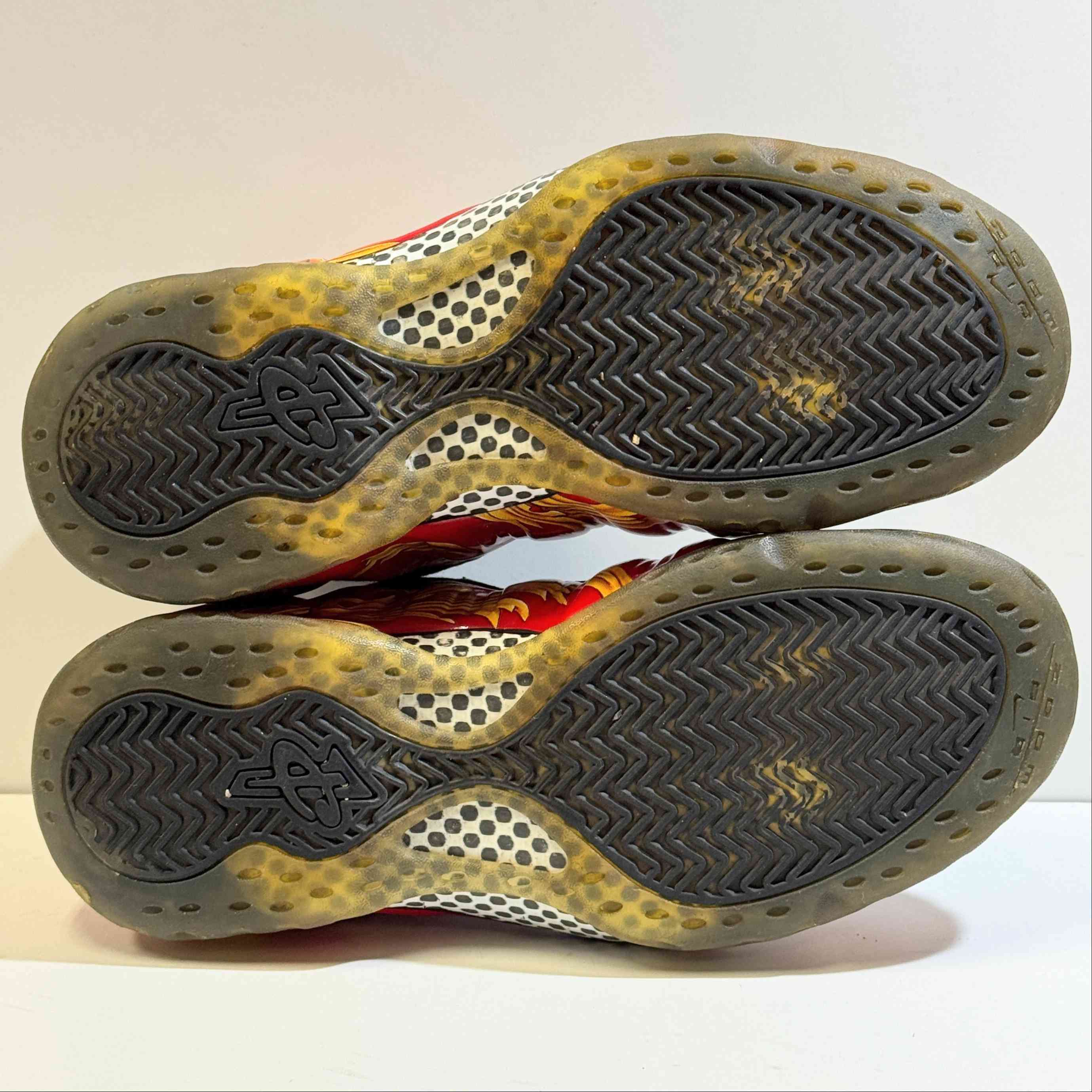 【US9.5】 NIKE AIR FOAMPOSITE 1 SUPREME SP SUPREME 652792-600 【USED】 箱無