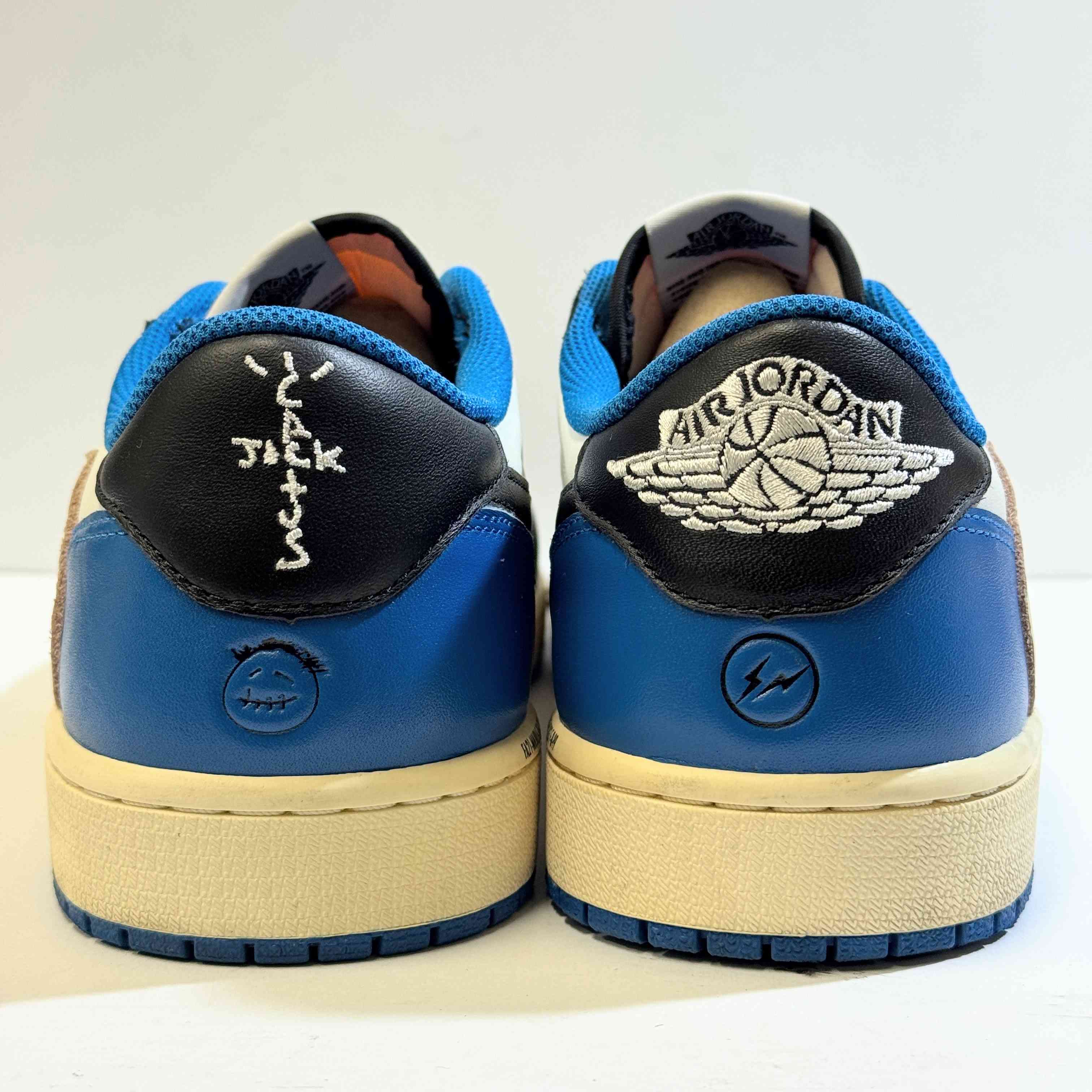 【US12】 AIR JORDAN 1 LOW OG SP TRAVIS SCOTT/FRAGMENT DM7866-140 【USED】