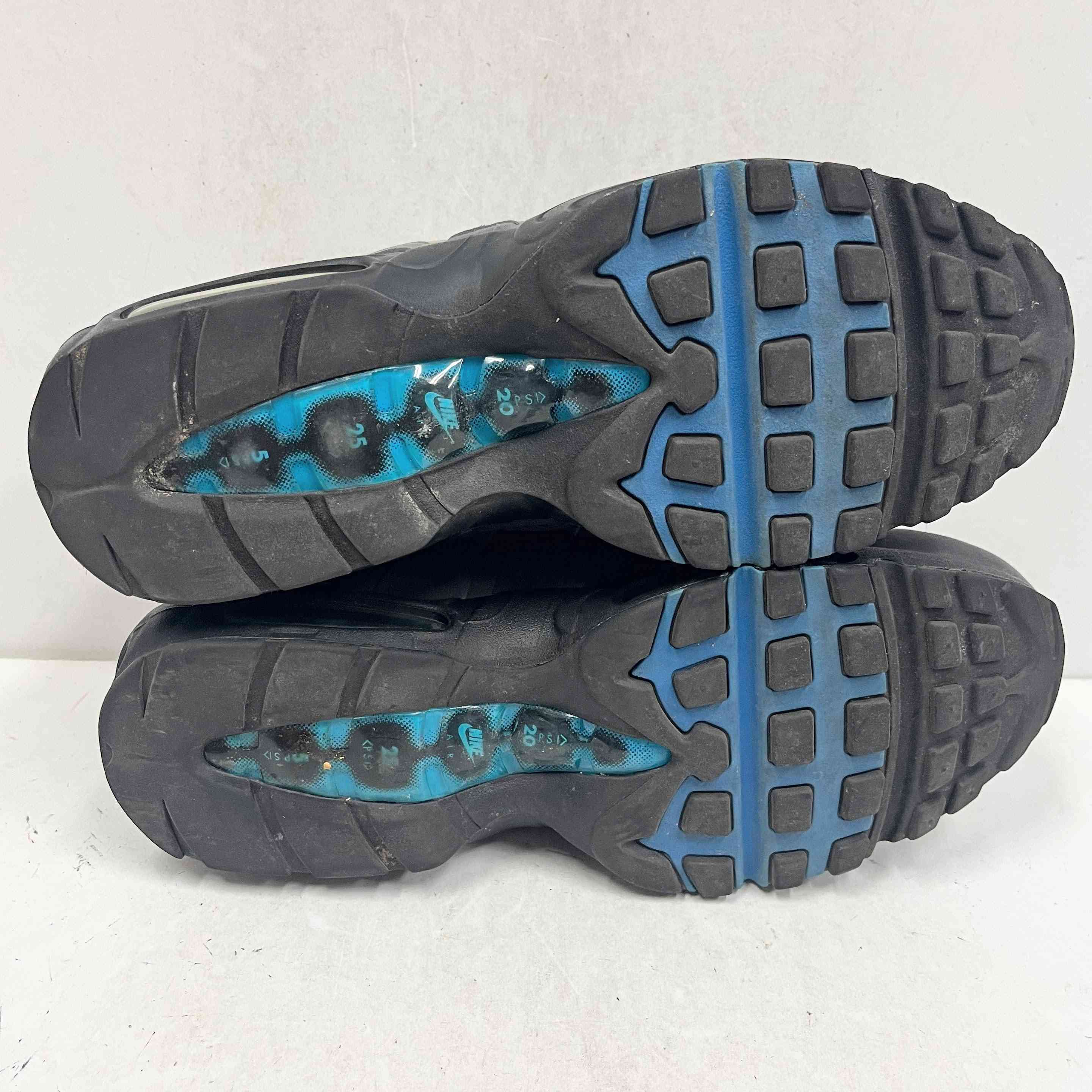 【US9.5】 NIKE AIR MAX 95 AT8696-100 【USED】
