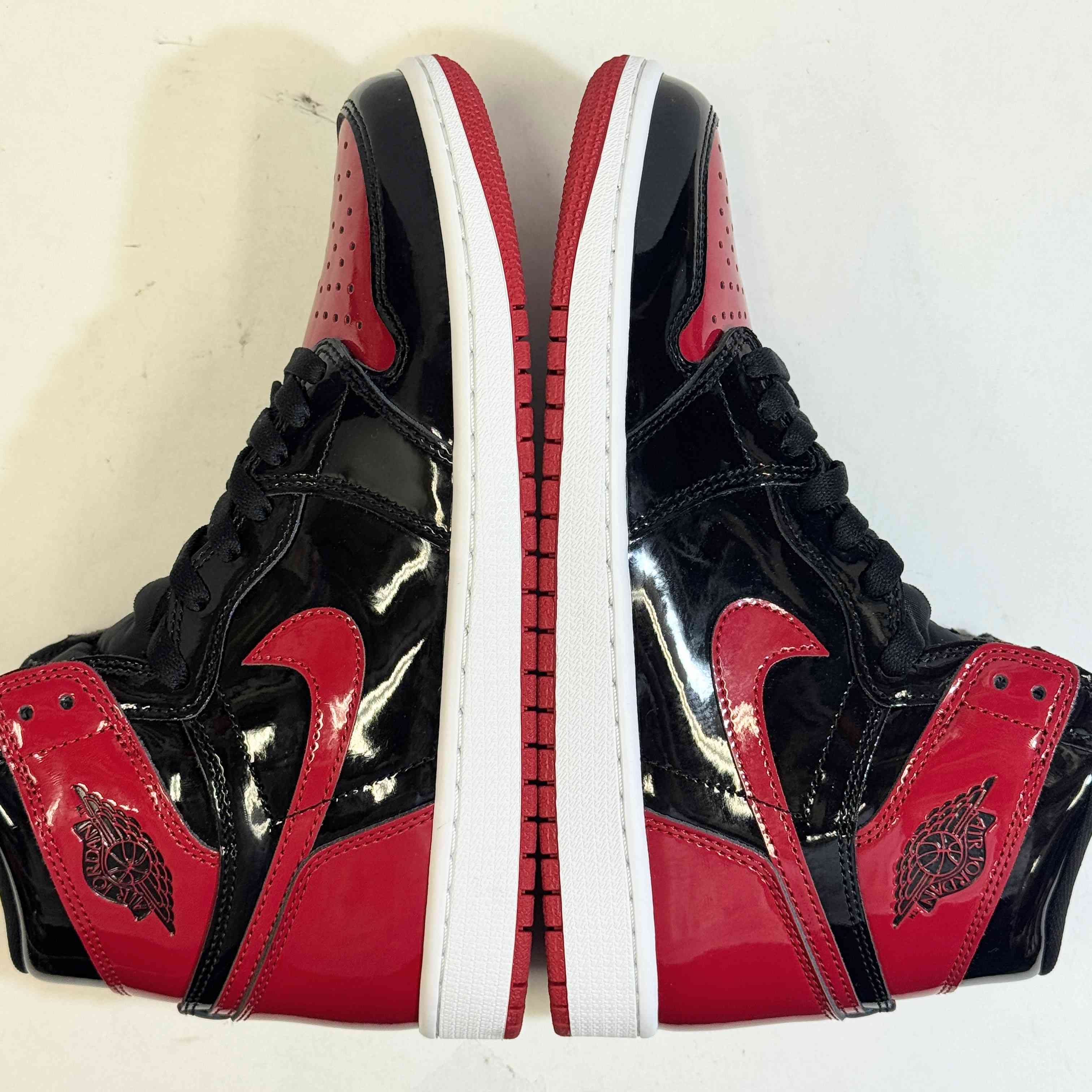 【US8.5】 AIR JORDAN 1 RETRO HIGH OG 555088-063 【USED】