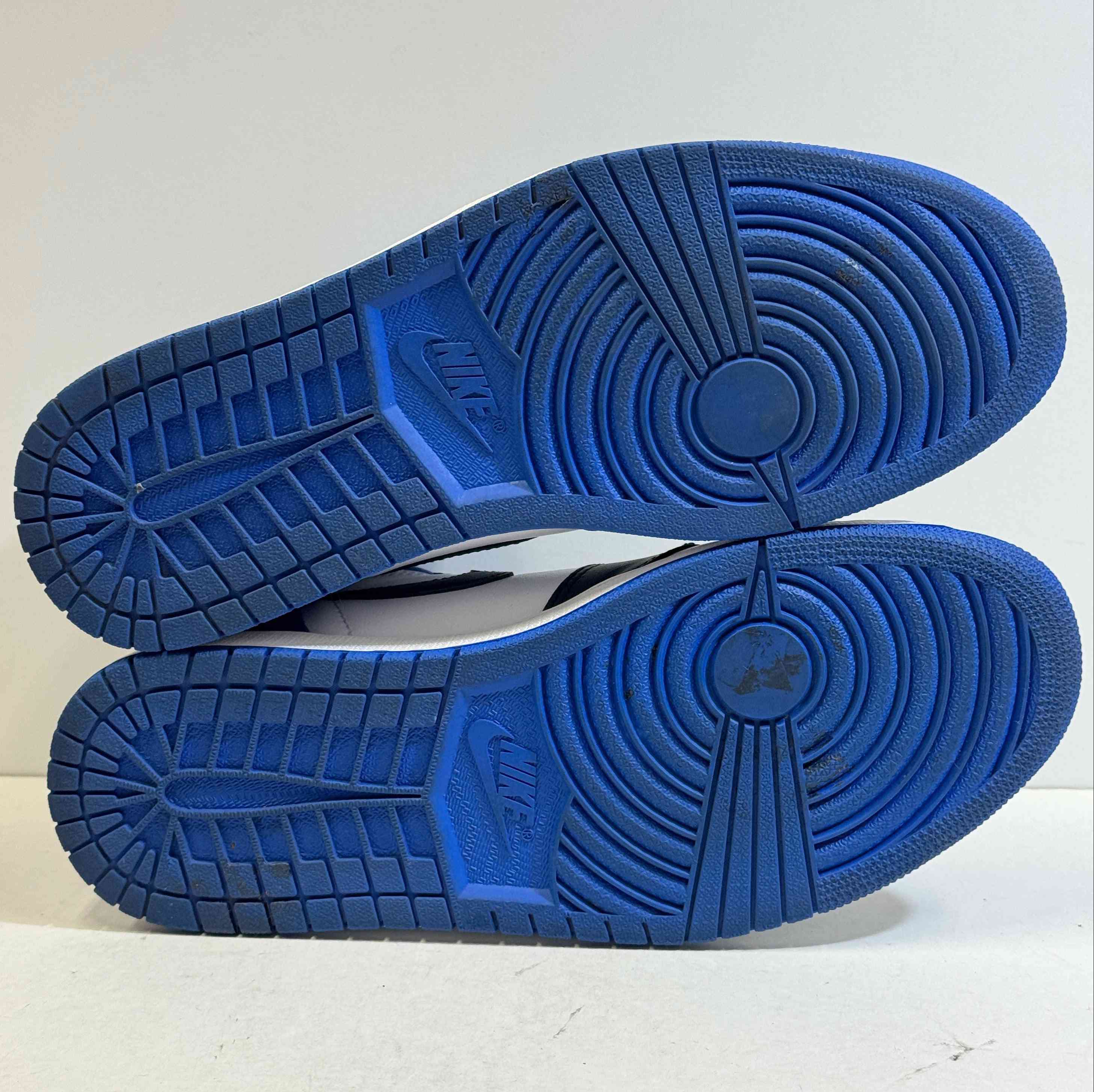 【US9】 AIR JORDAN 1 X FRAGMENT FRAGMENT DESIGN 716371-040 【USED】