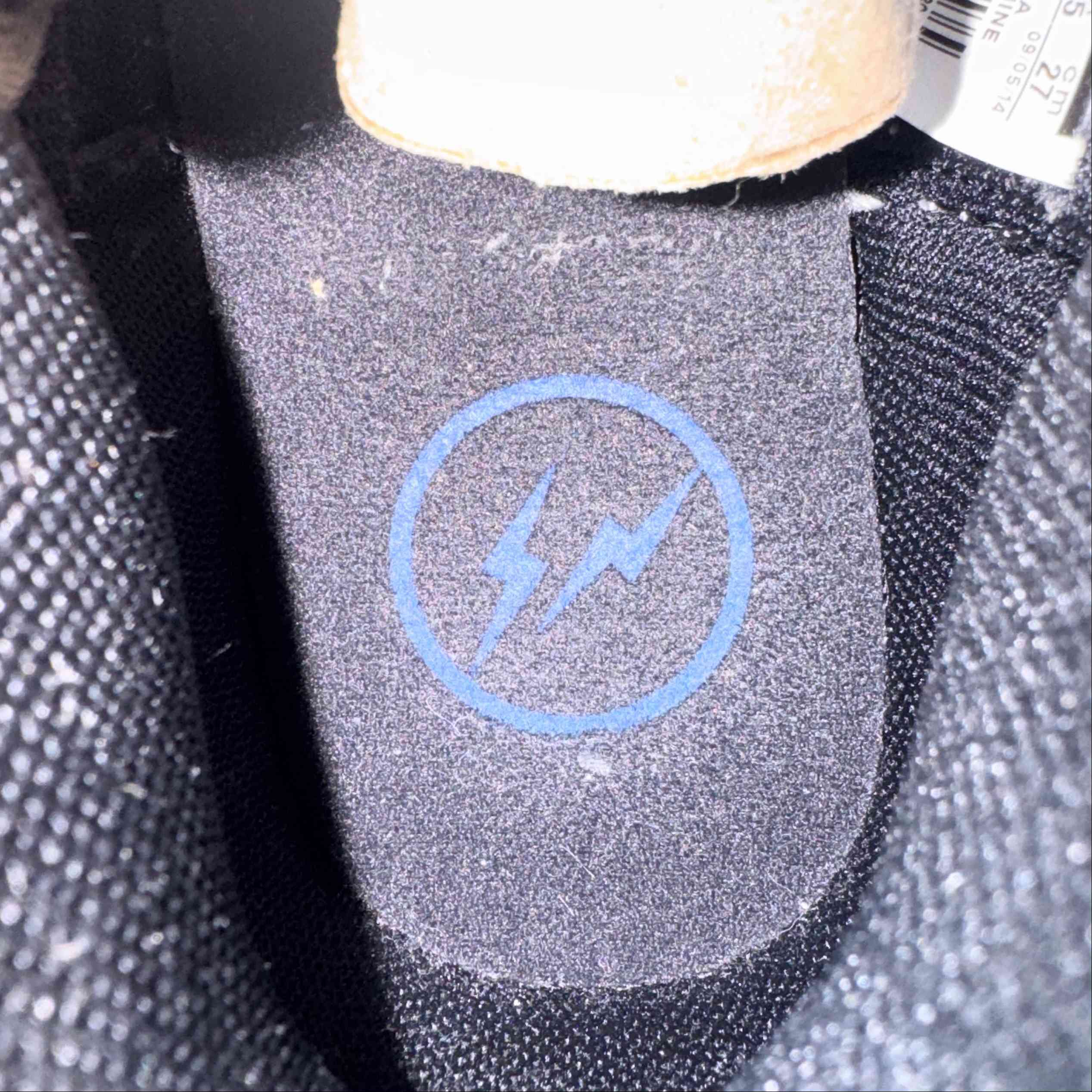 【US9】 AIR JORDAN 1 X FRAGMENT FRAGMENT DESIGN 716371-040 【USED】