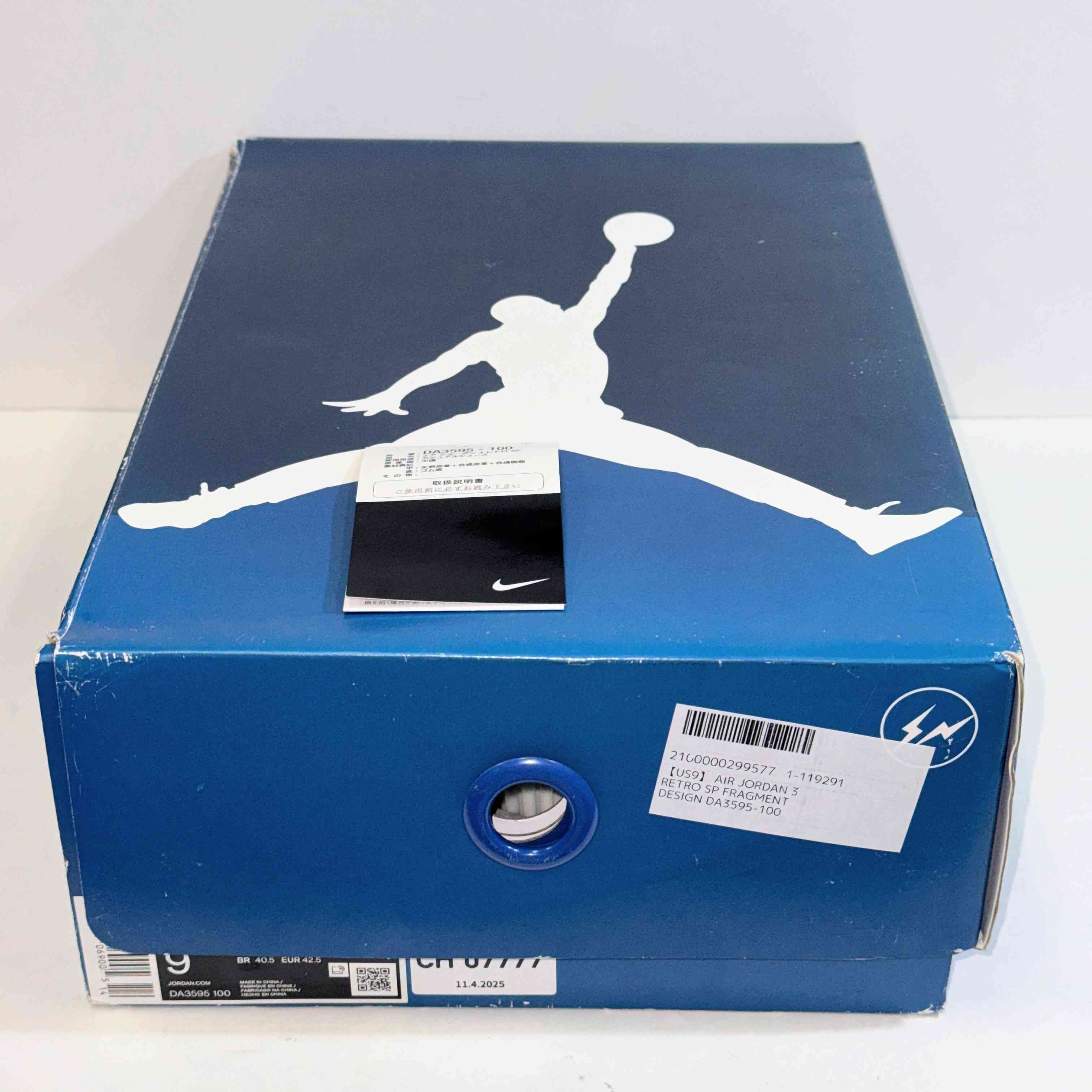 【US9】 AIR JORDAN 3 RETRO SP FRAGMENT DESIGN DA3595-100 【USED】