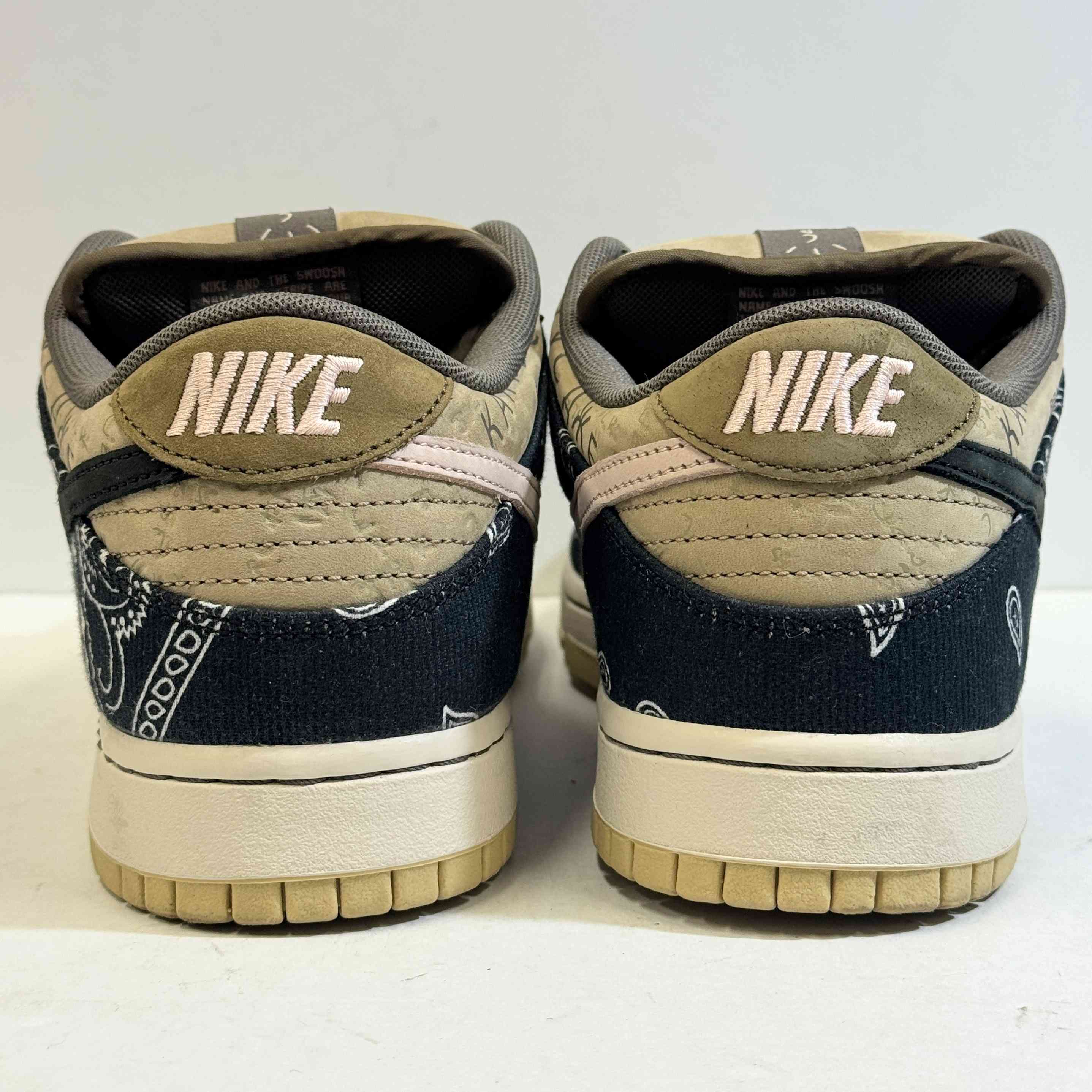 【US9】 NIKE SB SB DUNK LOW PRM QS TRAVIS SCOTT CT5053-001 【USED】