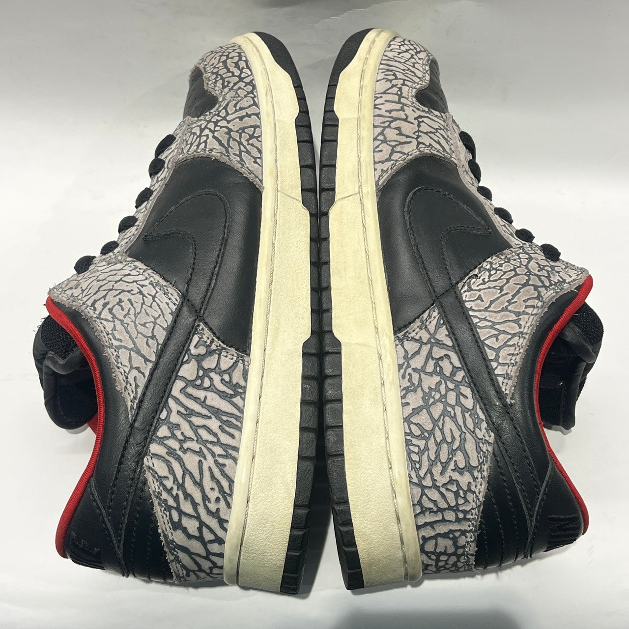 【US9.5】 NIKE SB DUNK LOW PRO SB Supreme 304292-131 【USED】