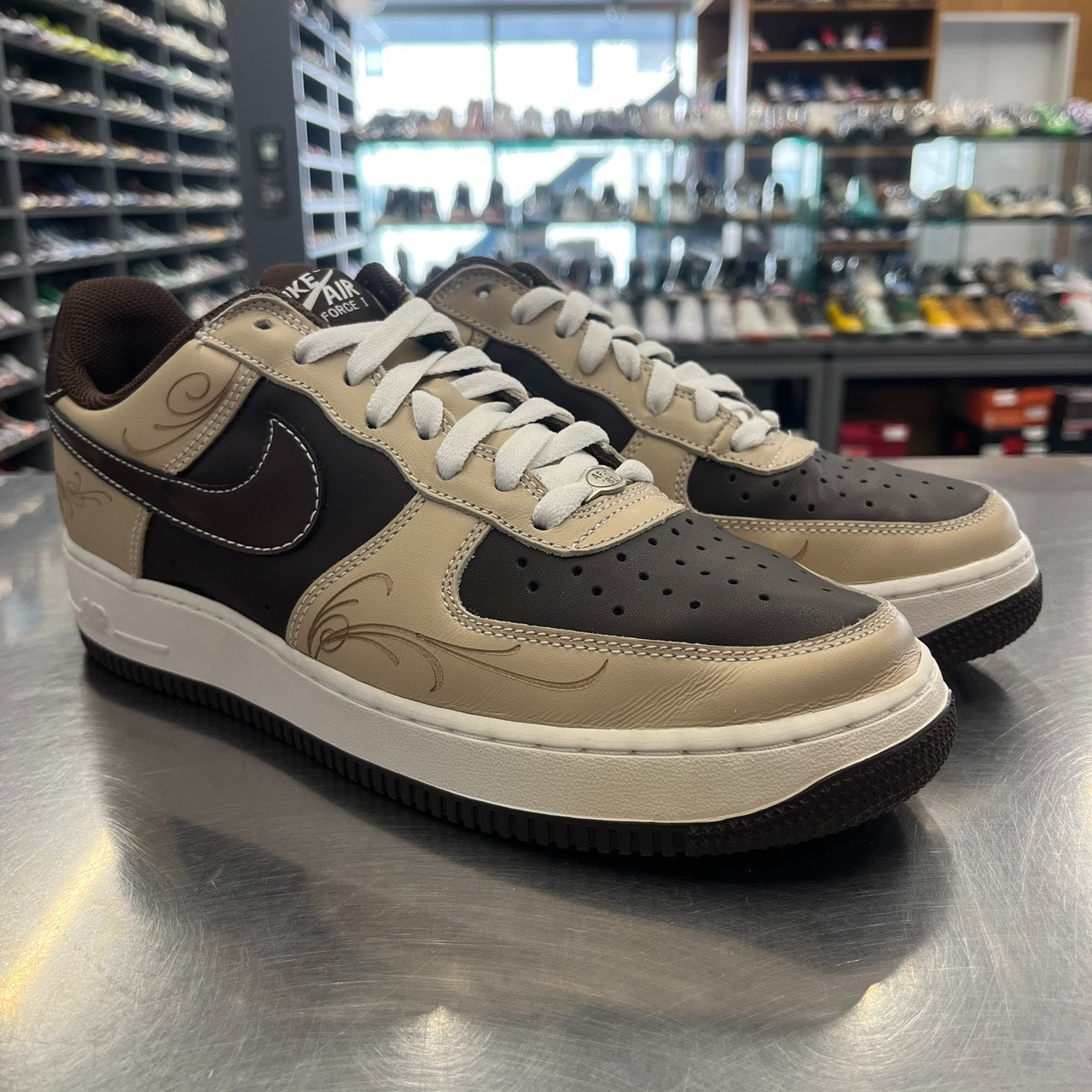【US9】 NIKE AIR FORCE 1 BROWN PRIDE 307334-221 【USED】