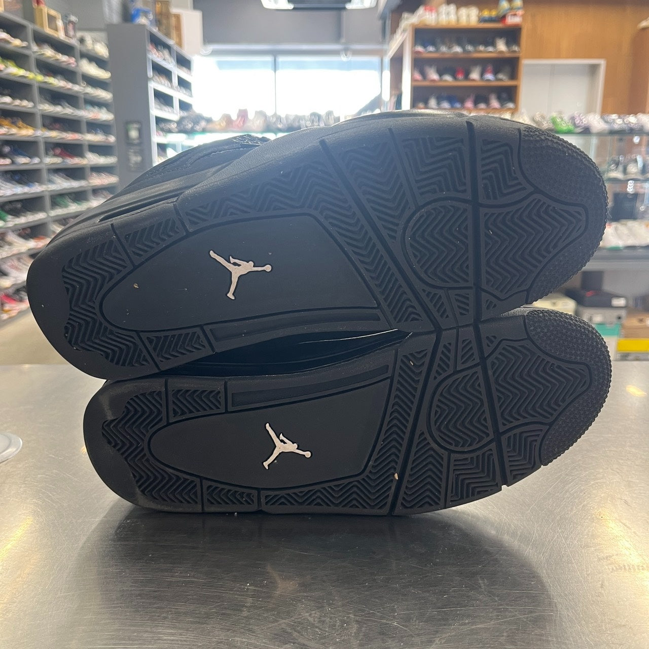 【US9.5】 AIR JORDAN 4 RETRO BLACK CAT CU1110-010 【USED】