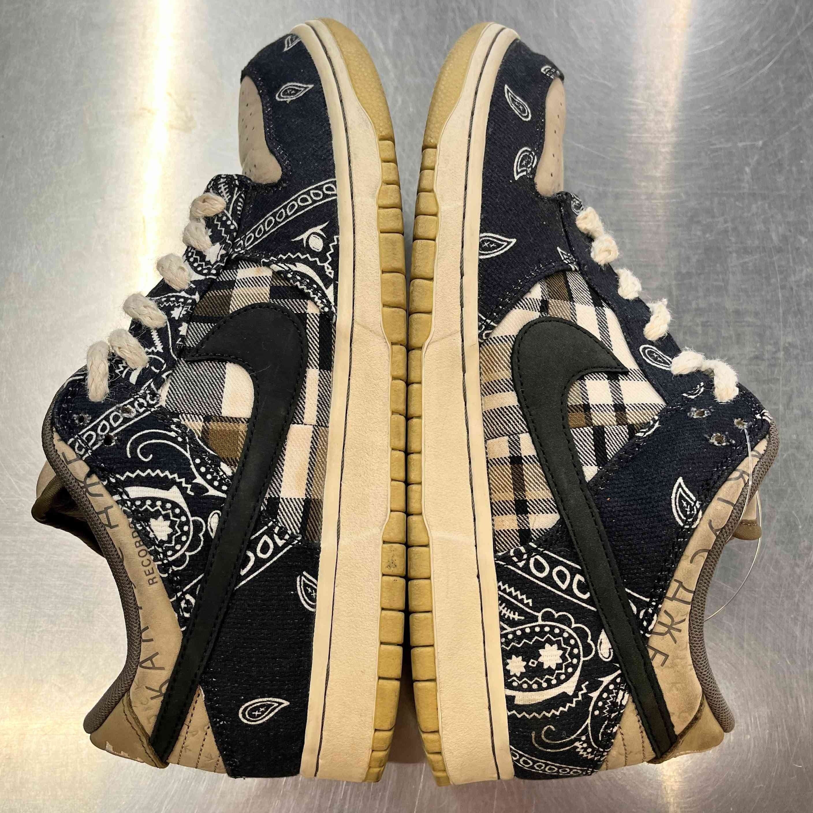 【US10】 NIKE SB SB DUNK LOW TRAVIS SCOTT CT5053-001 【USED】