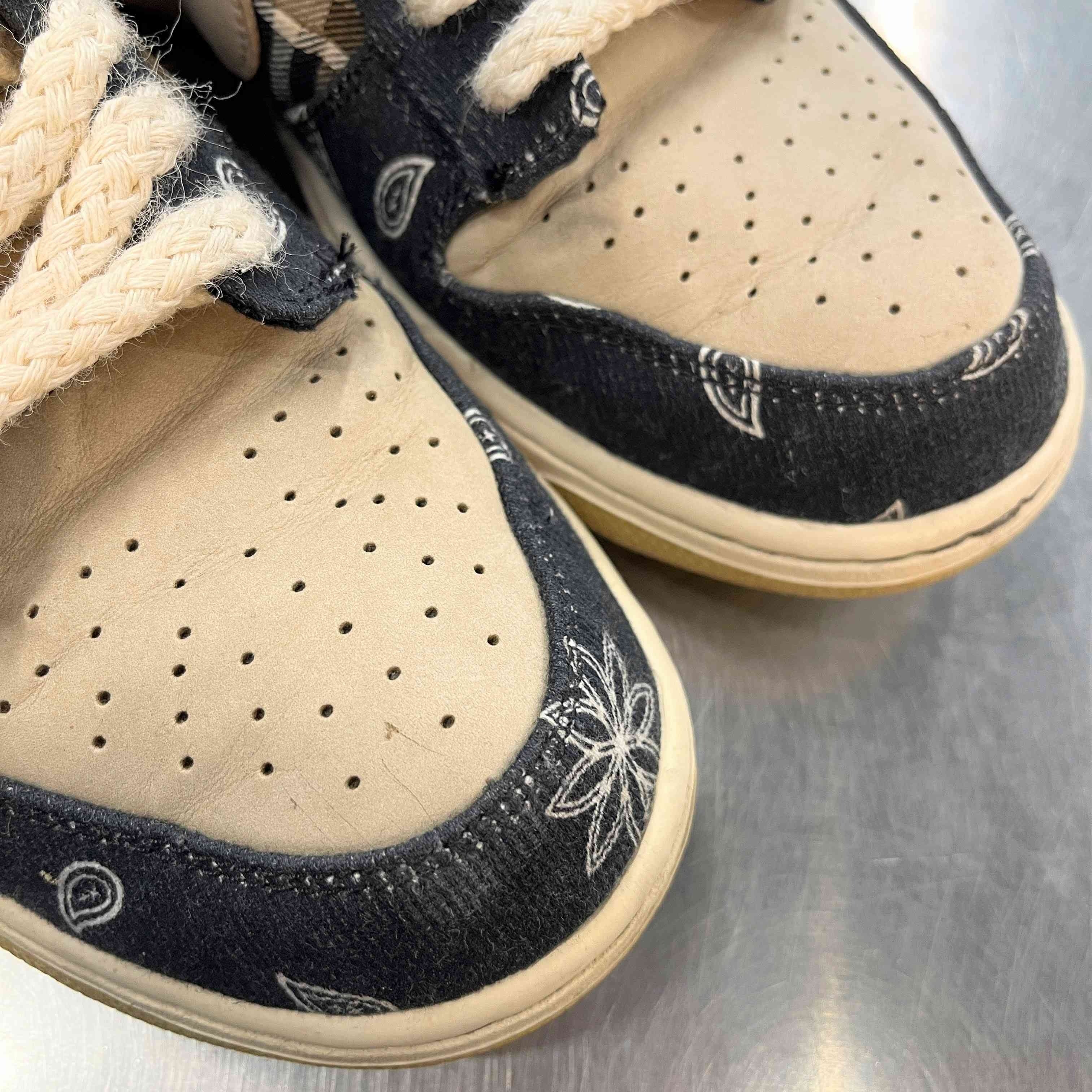 【US10】 NIKE SB SB DUNK LOW TRAVIS SCOTT CT5053-001 【USED】