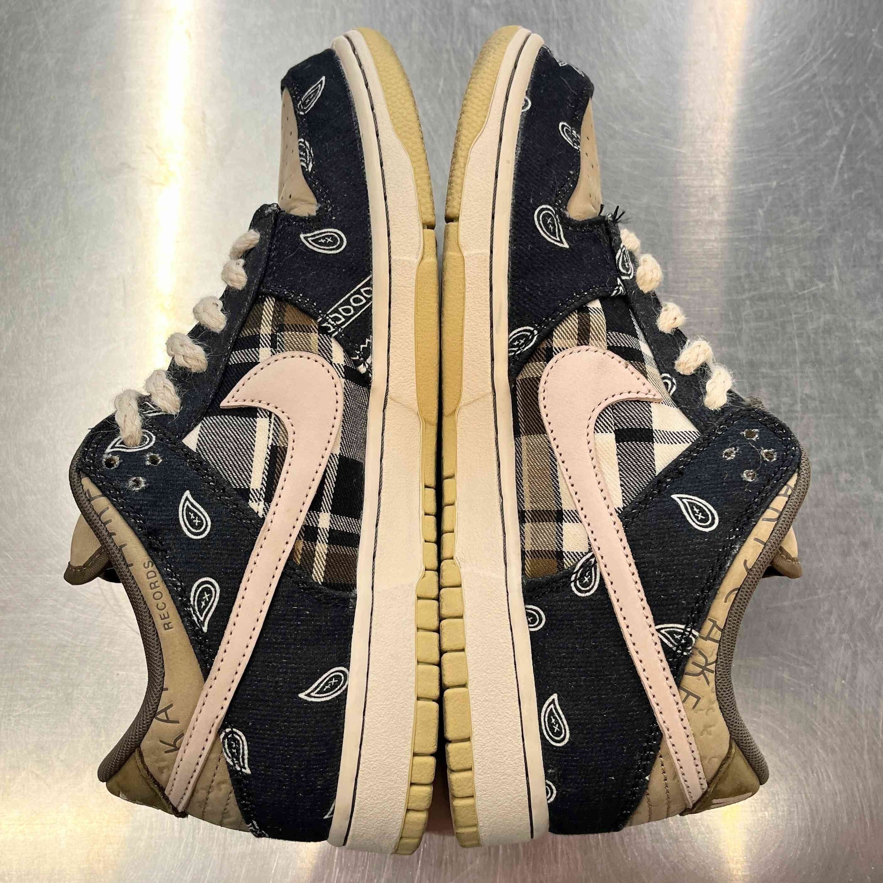【US9.5】 NIKE SB SB DUNK LOW PRM QS TRAVIS SCOTT CT5053-001 【USED】