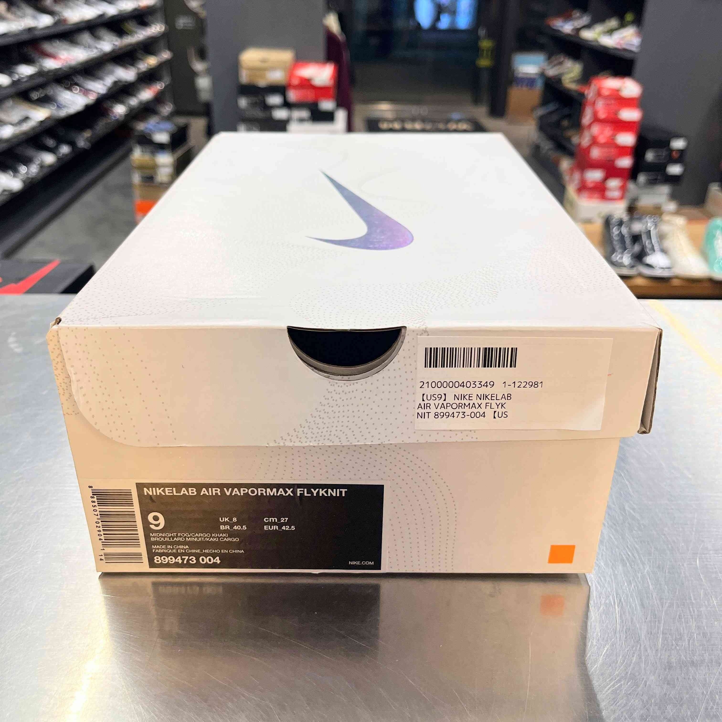 【US9】 NIKE NIKELAB AIR VAPORMAX FLYKNIT 899473-004 【USED】