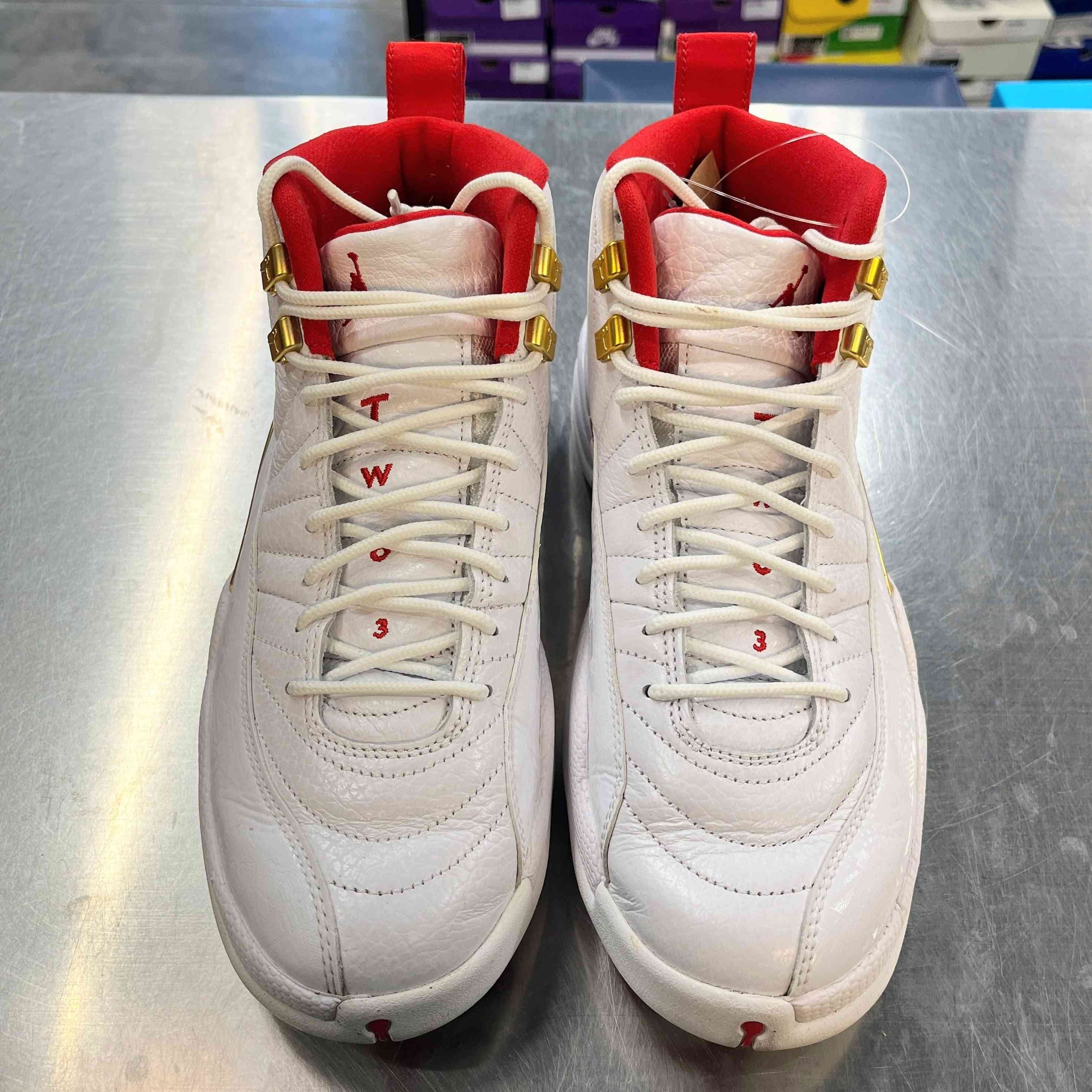 【US8】 AIR JORDAN 12 RETRO 130690-107 【USED】