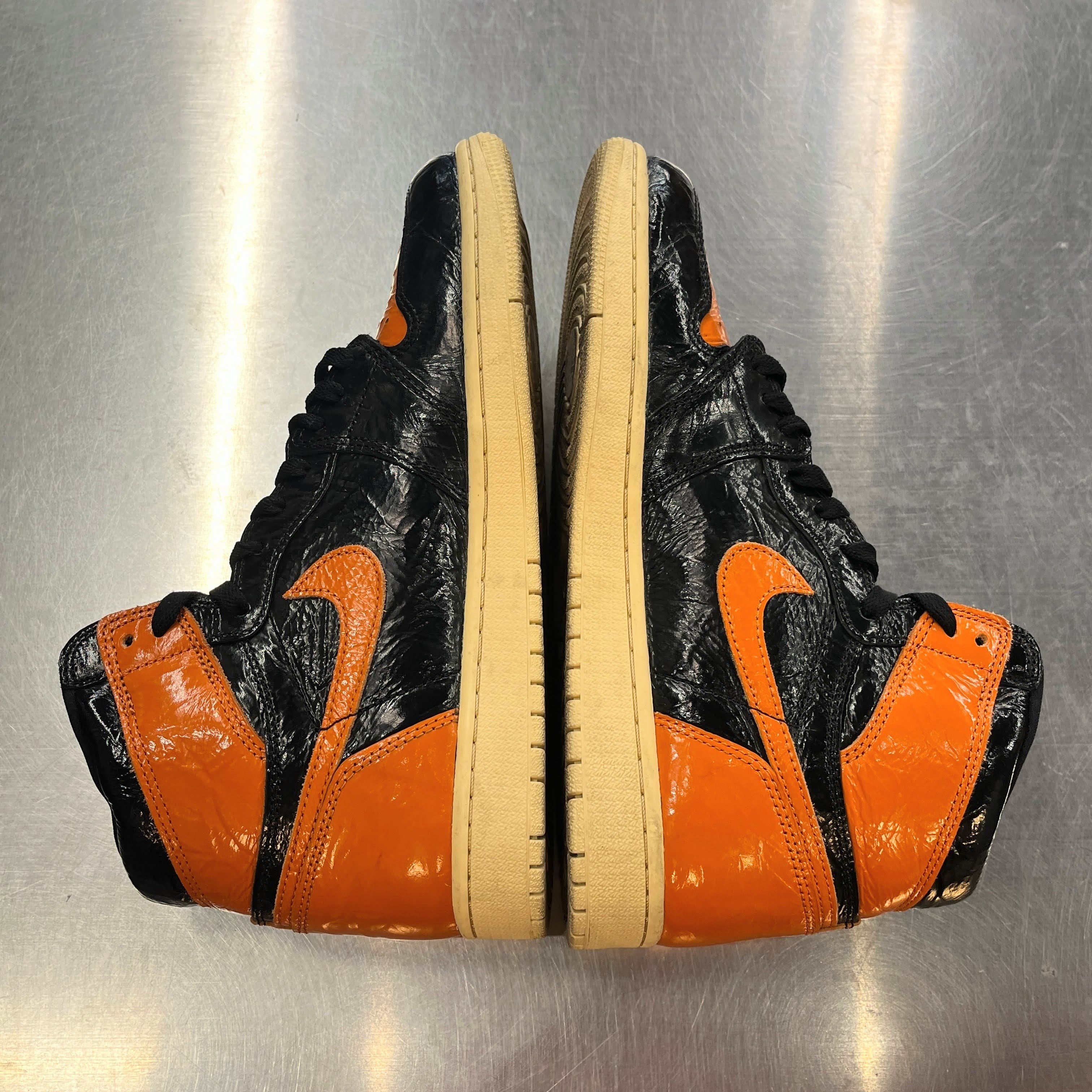【US9.5】 AIR JORDAN 1 RETRO HIGH OG SHATTERED BACKBOARD 3.0 555088-028 【USED】