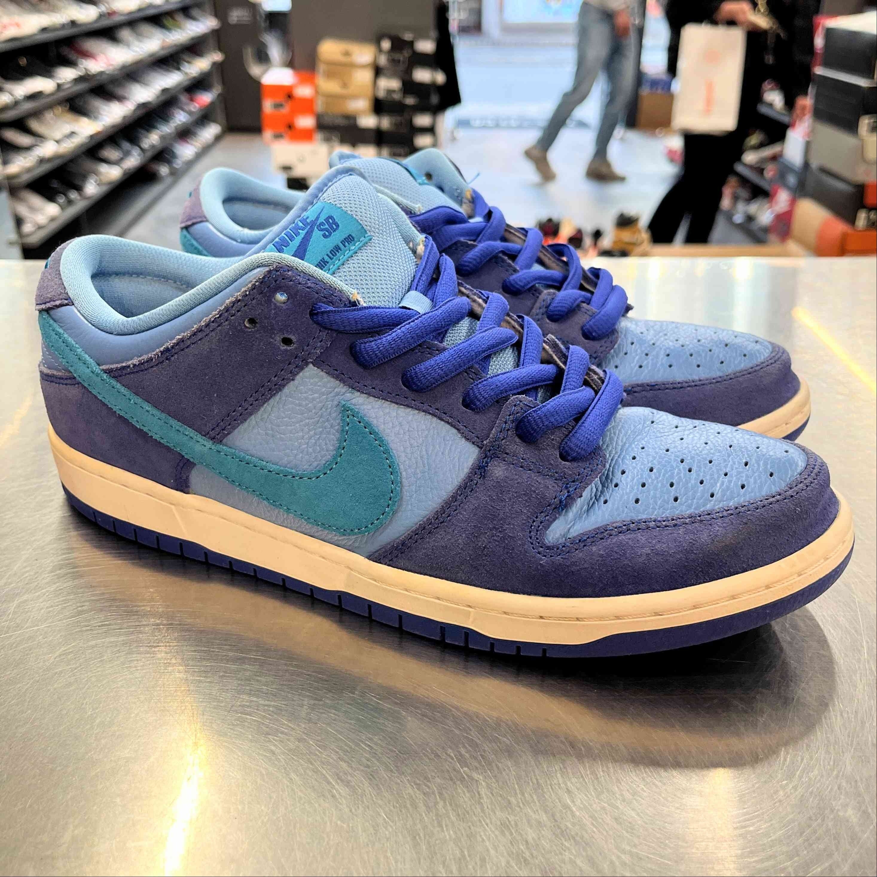 【US10】 NIKE SB SB DUNK LOW PRO DM0807-400 【USED】