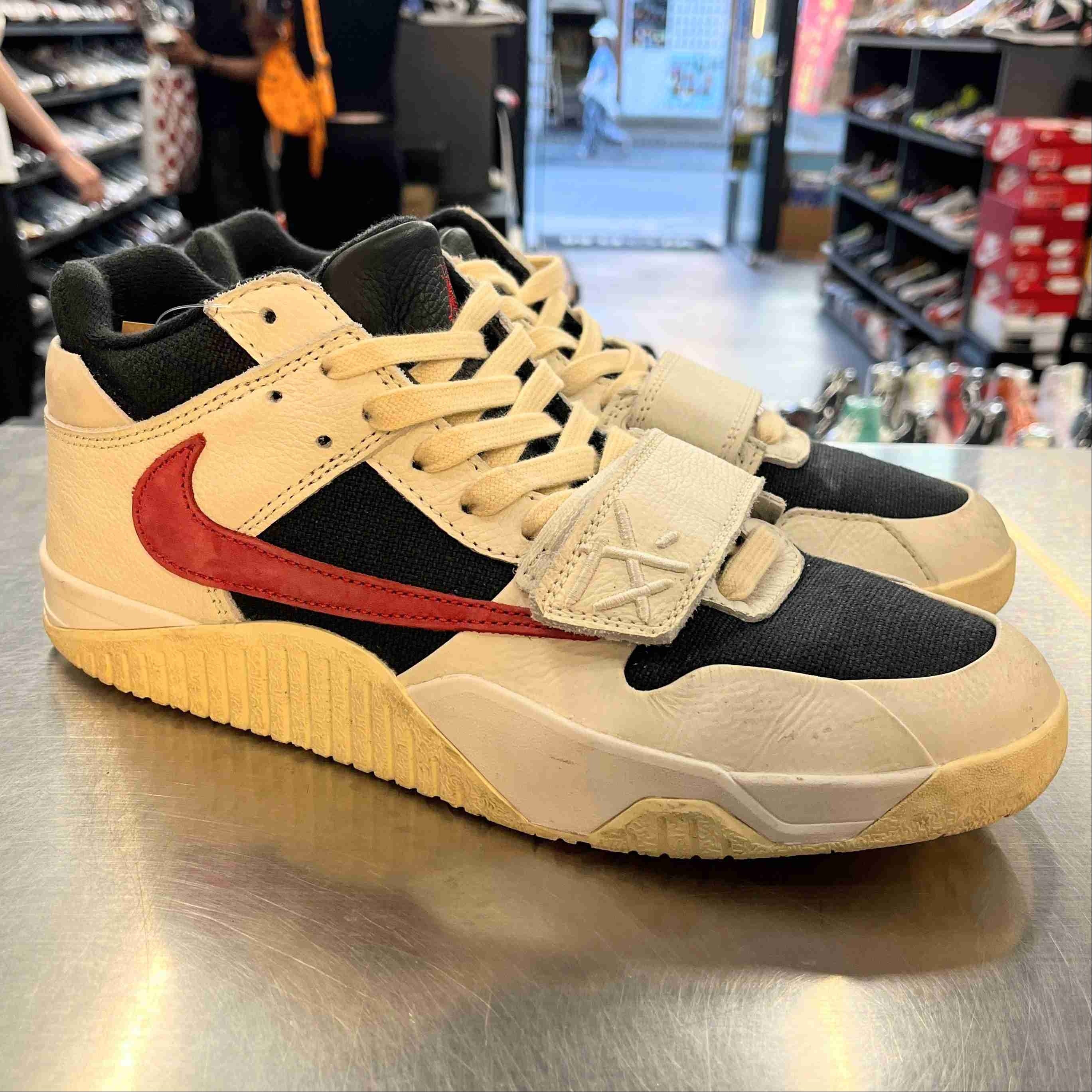 【US10】 JUMPMAN JACK TR FZ8117-101 【USED】