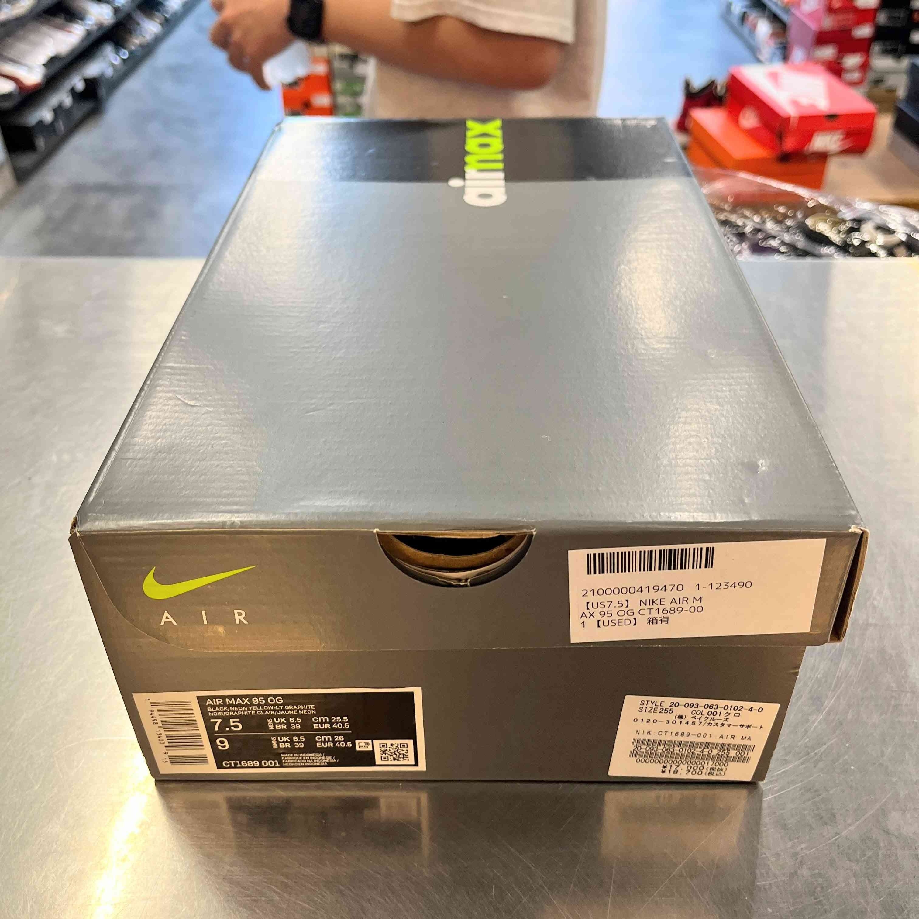 【US7.5】 NIKE AIR MAX 95 OG CT1689-001 【USED】