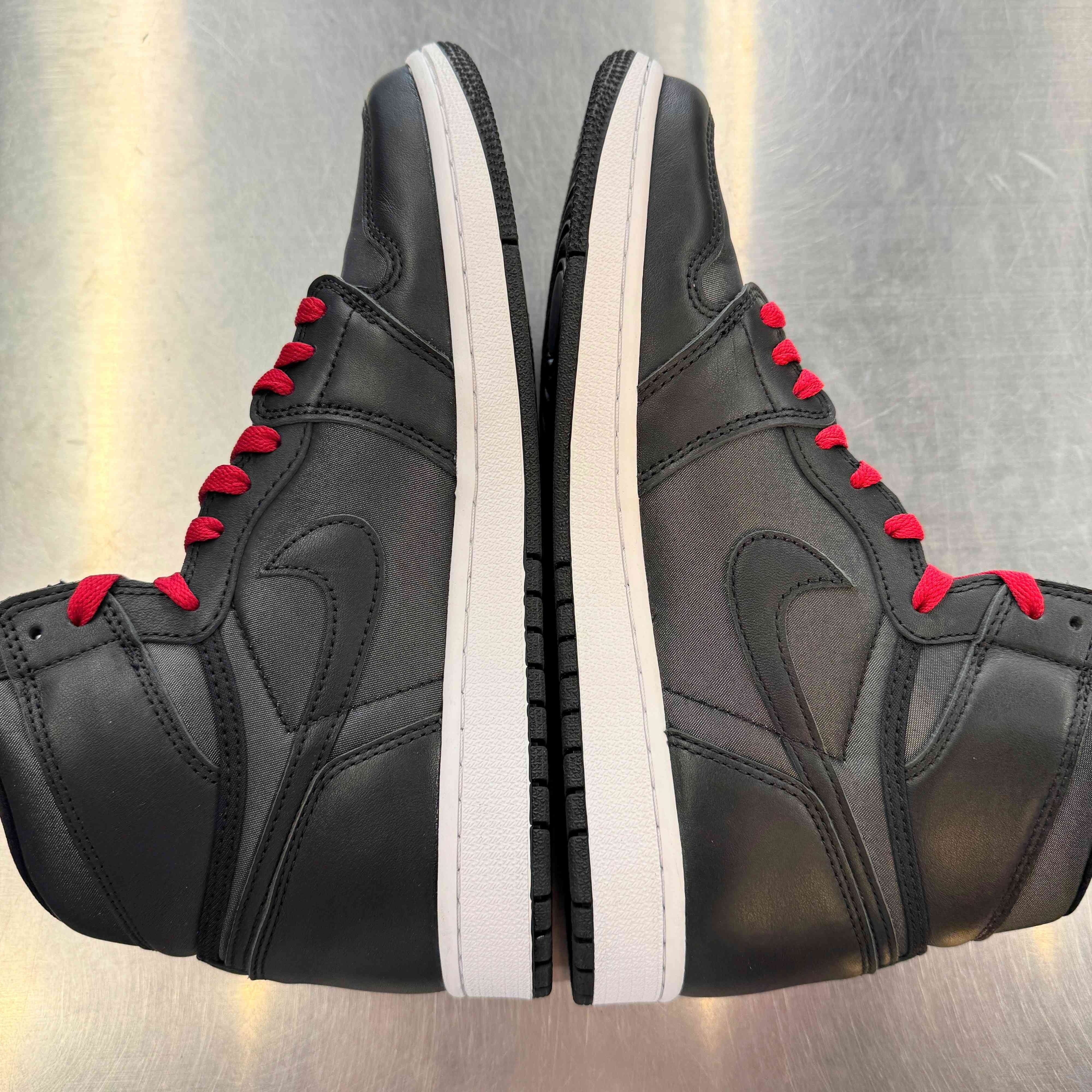 【US9.5】 JORDAN AIR JORDAN 1 RETRO HIGH OG 555088-060 【USED】