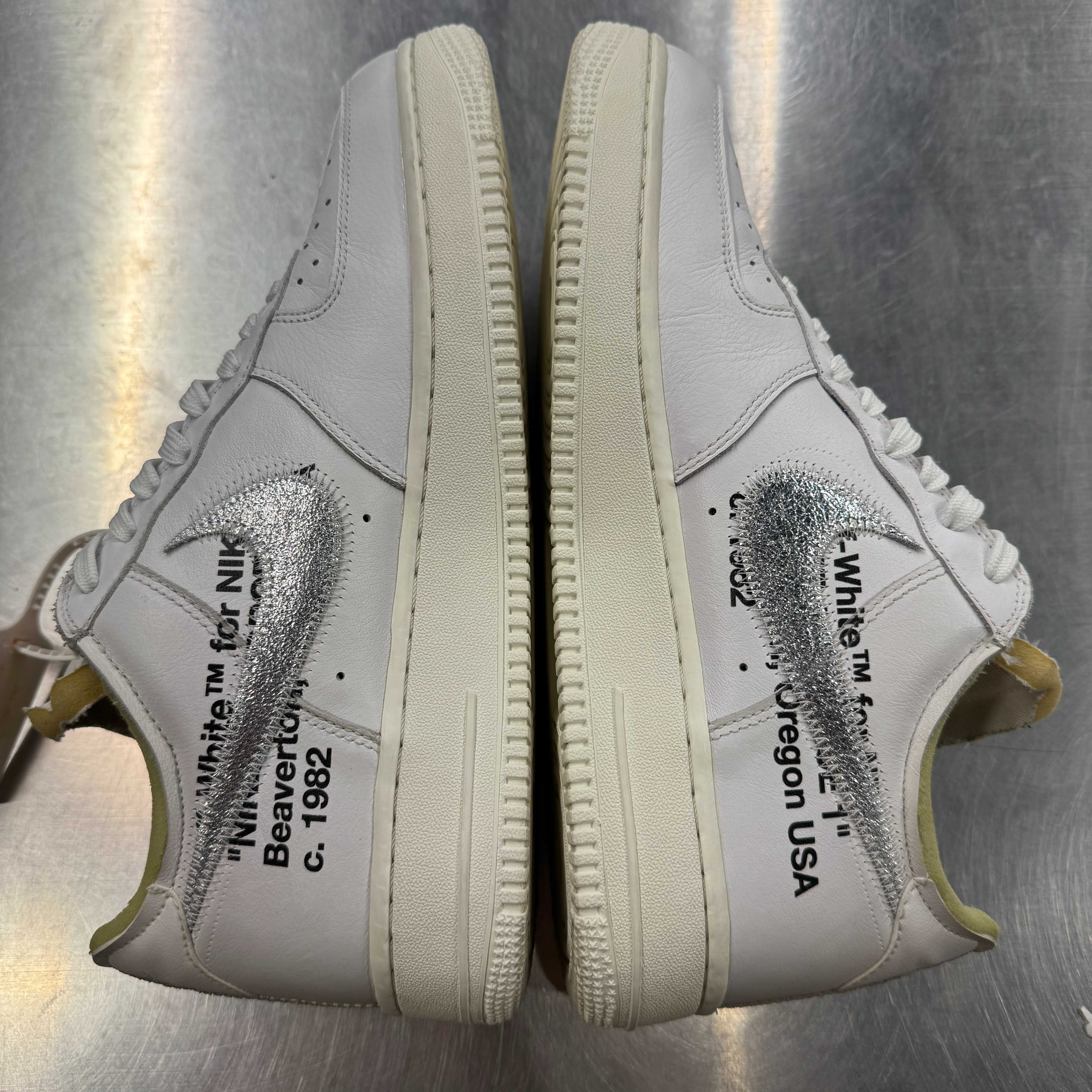 【US9.5】 NIKE AIR FORCE 1 LOW OFF-WHITE COMPLEXCON AO4297-100 【USED】
