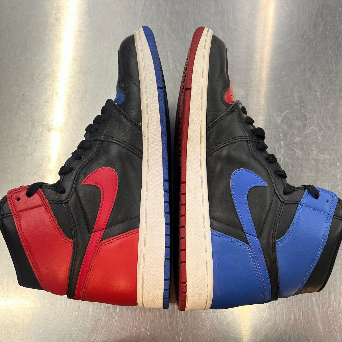 【US10】 AIR JORDAN 1 RETRO HIGH OG 555088-026 【USED】