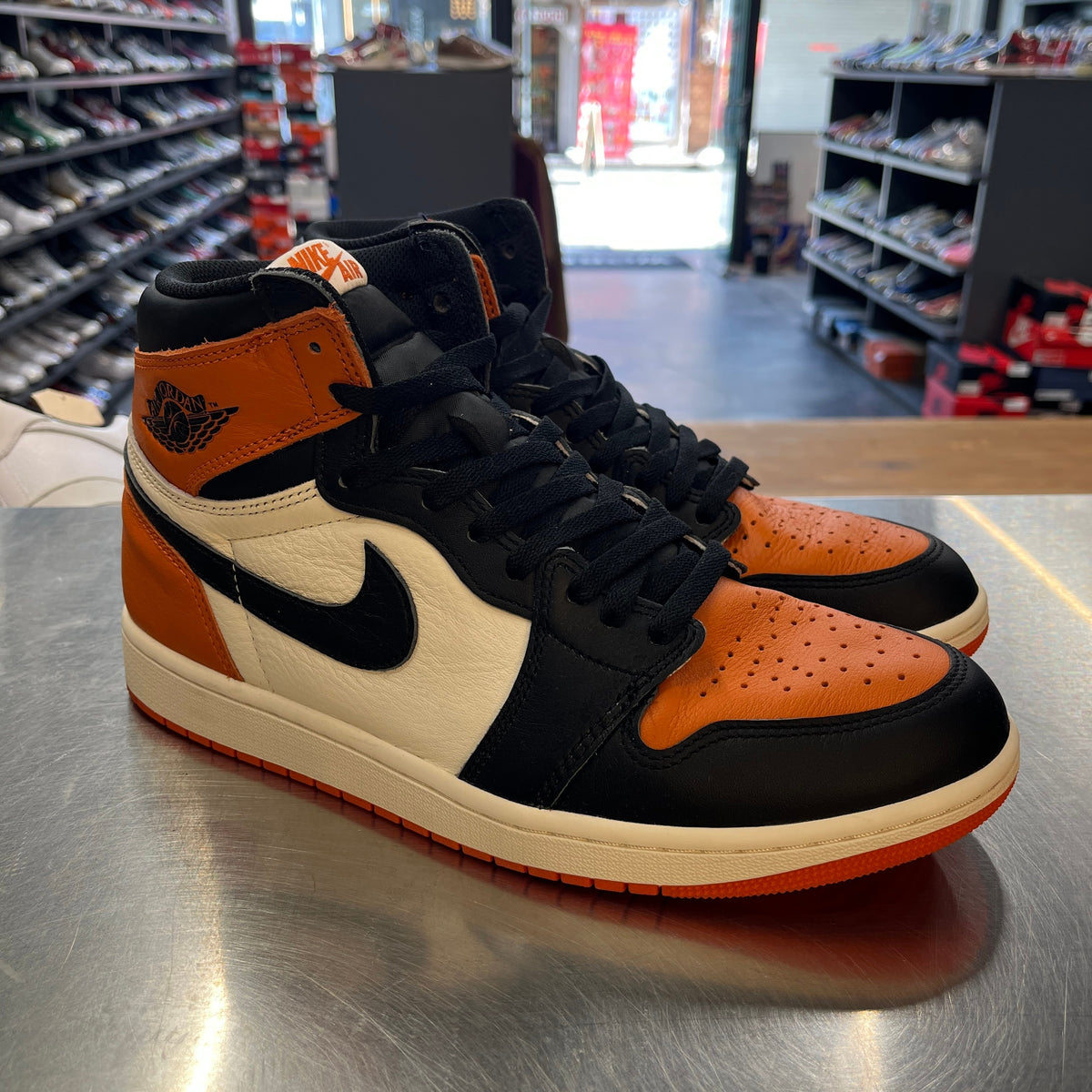 【US10.5】 AIR JORDAN 1 RETRO HIGH OG DZ5485-008 【USED】