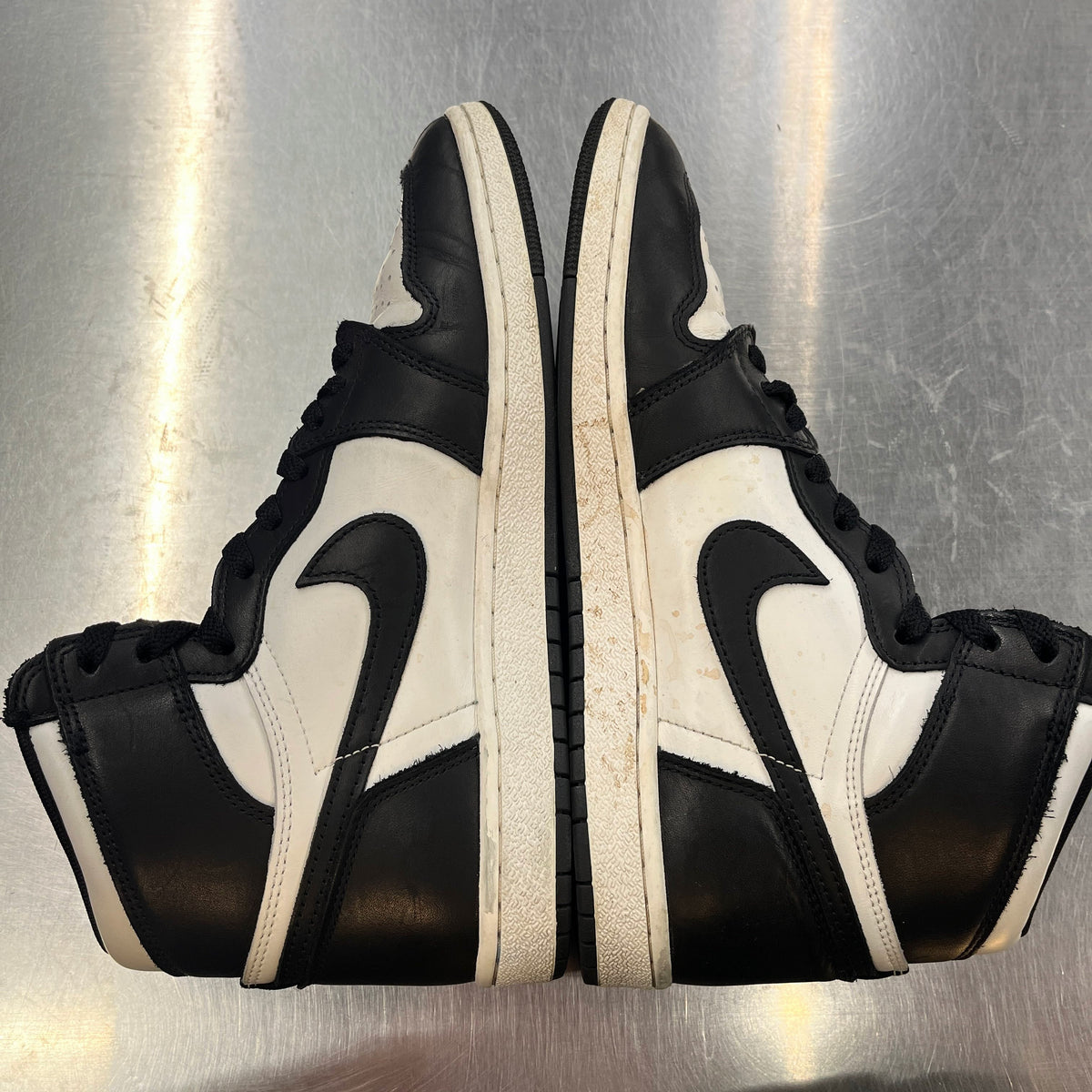【US10.5】 AIR JORDAN 1 HI 85 BQ4422-001 【USED】