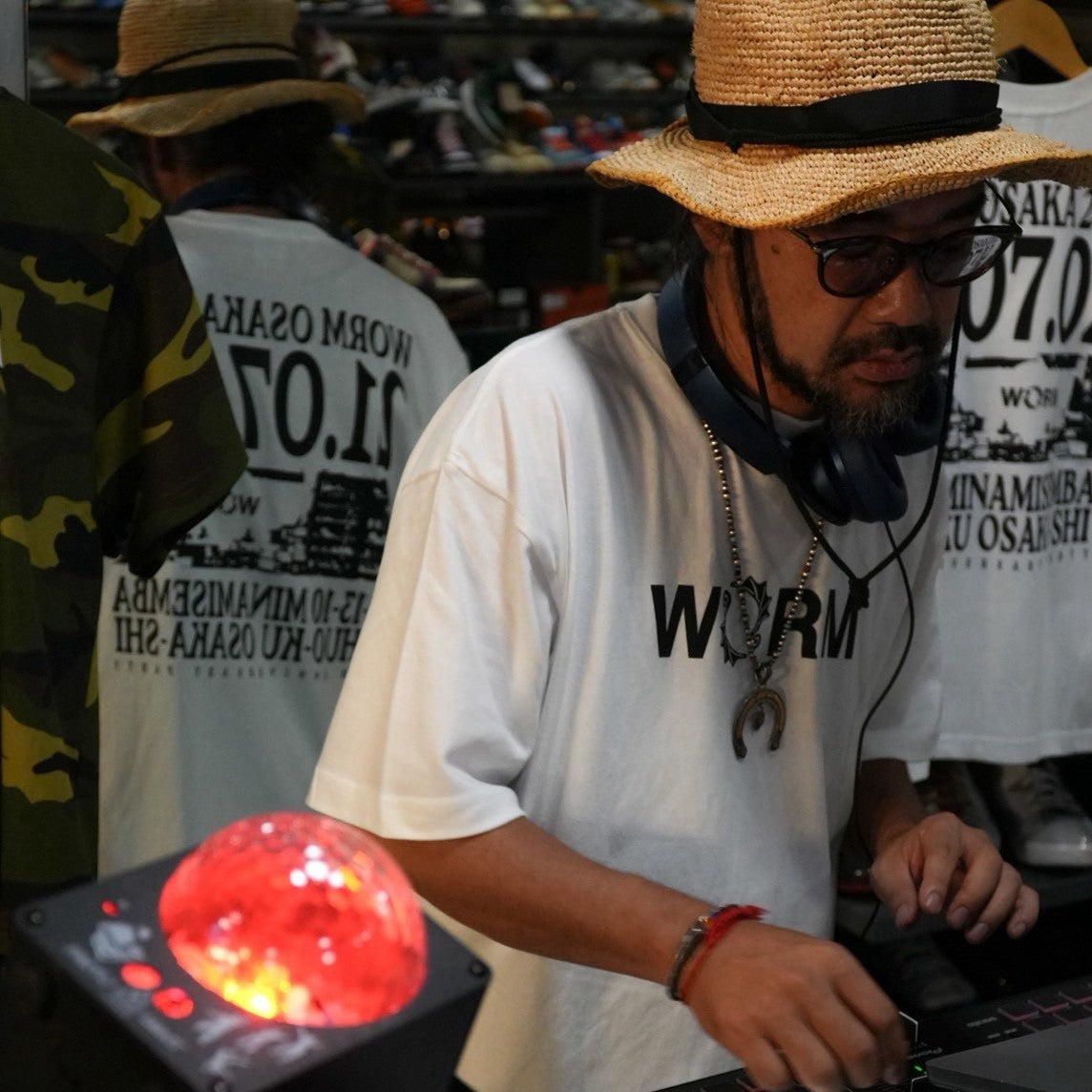 WORM OSAKA 5TH ANNIVERSARY T-SHIRT WHITE