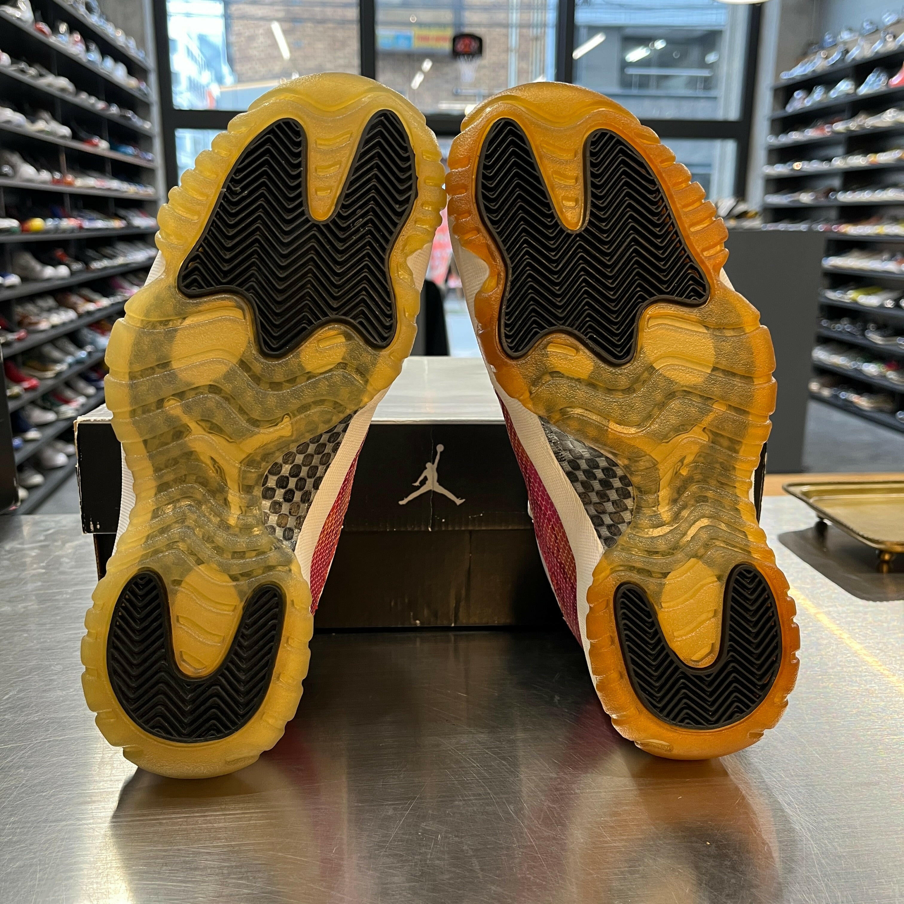 【US7.5】WMNS AJ11 SNAKE LOW "Pink Snakeskin 2001" 833003-103