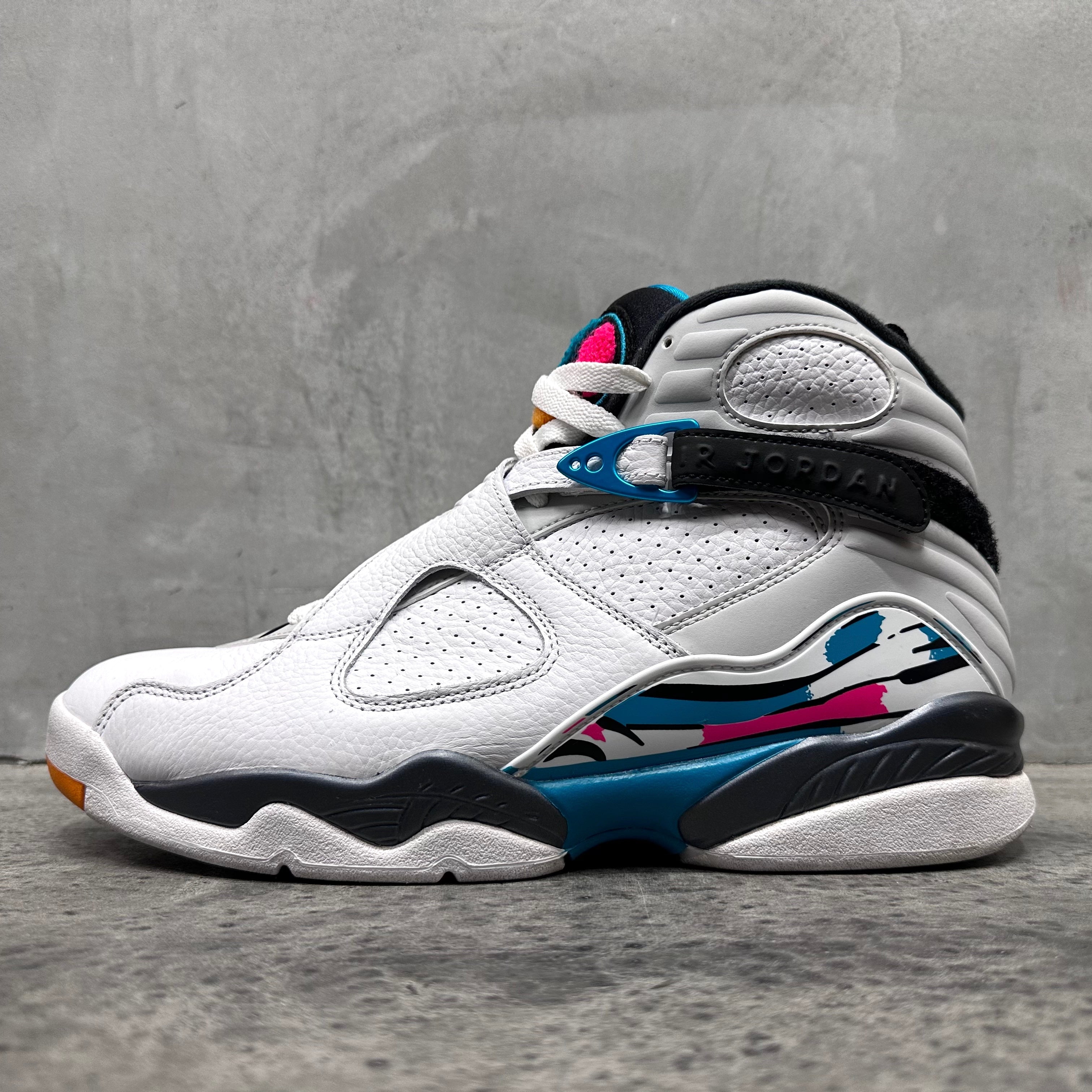 US9.5 AIR JORDAN 8 RETRO