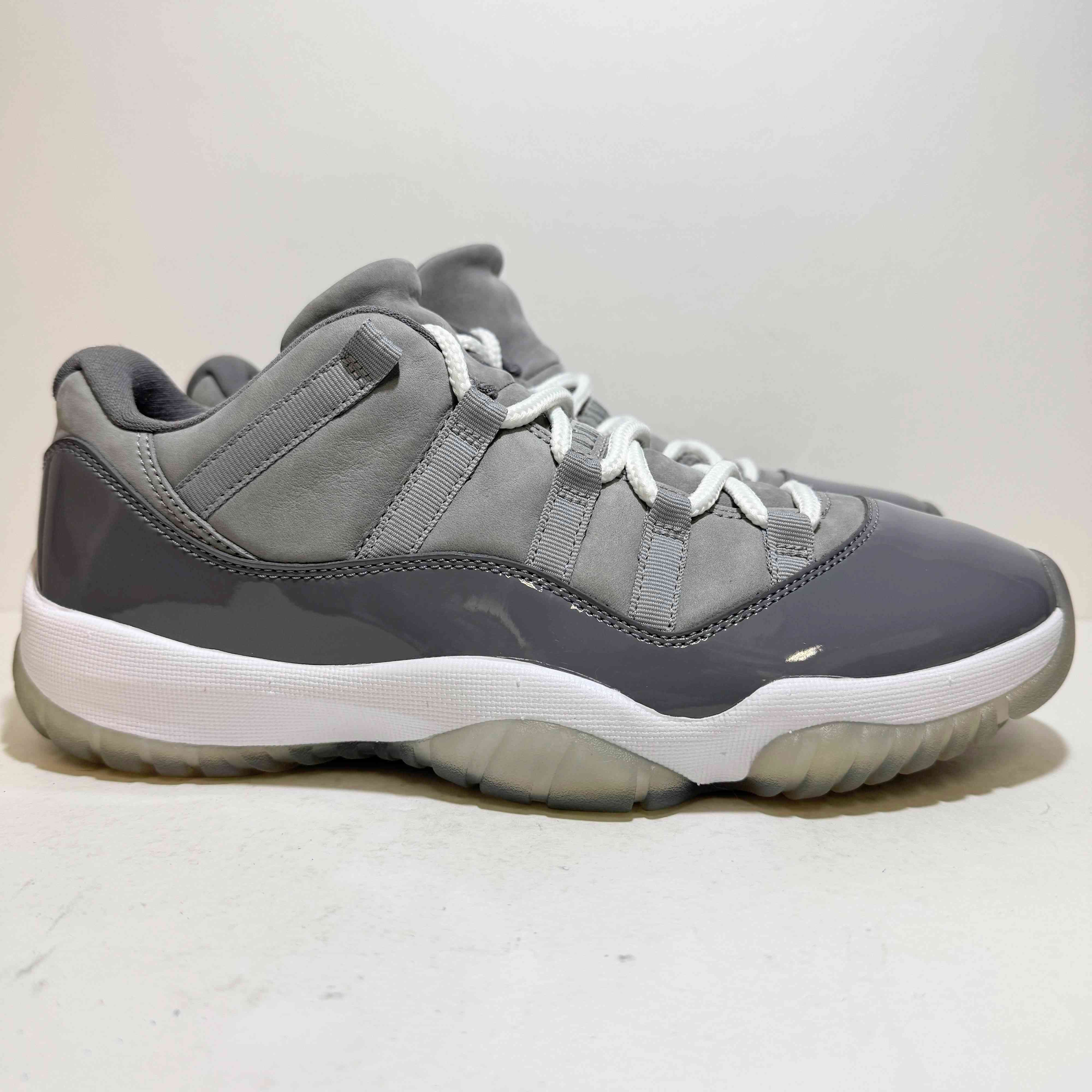 【US9】 AIR JORDAN 11 RETRO LOW Cool Grey 528895-003 【USED】