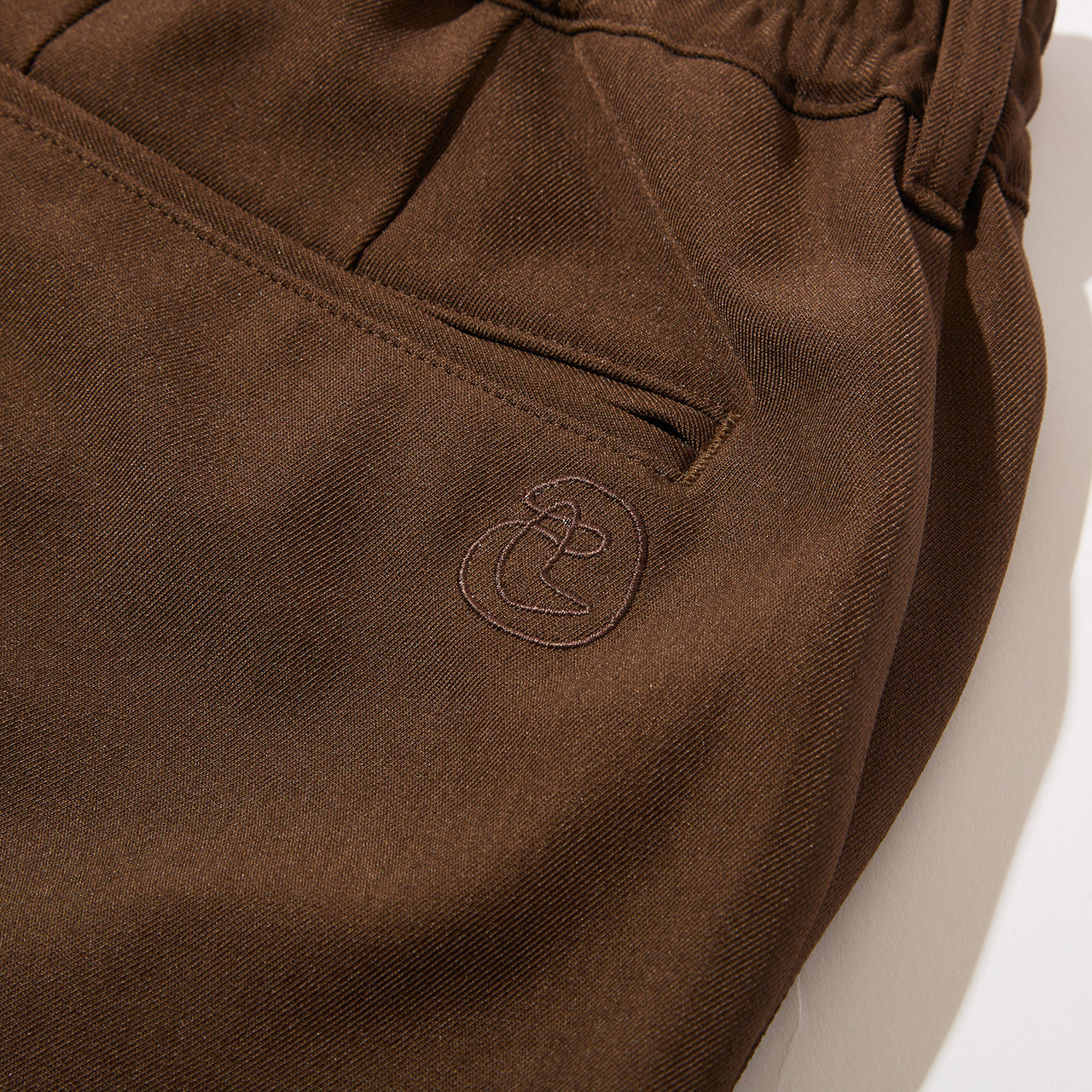 Diaspora skateboards Backroom Slacks Brown L