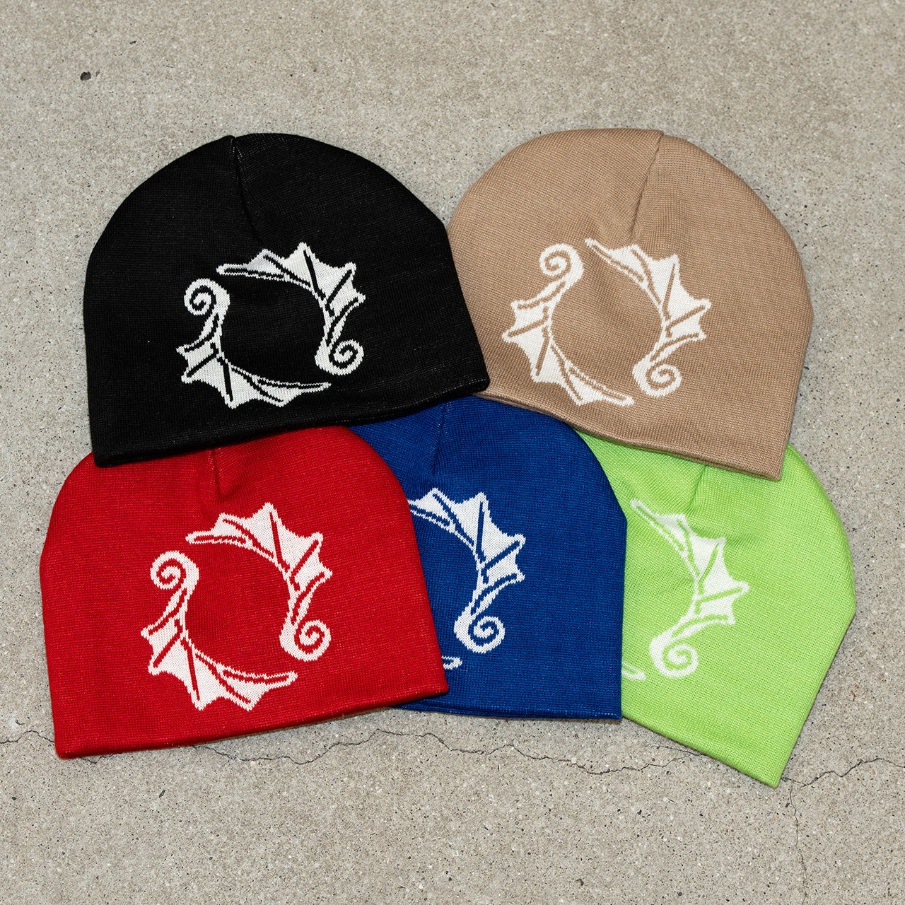 WORM Big Logo Beanie Black