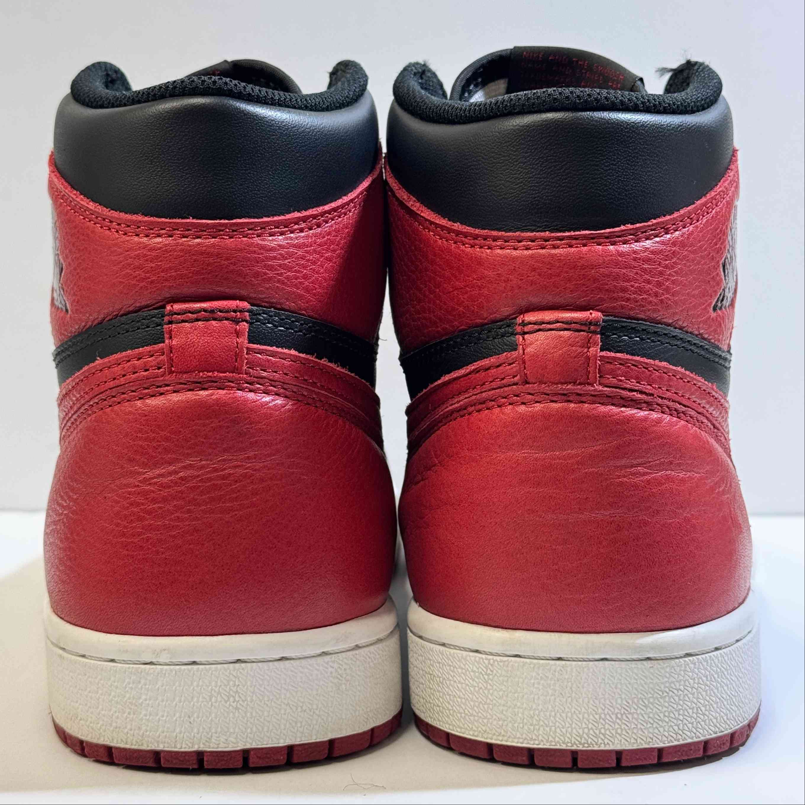 【US10】 AIR JORDAN 1 RETRO HIGH OG BRED 555088-001 【USED】