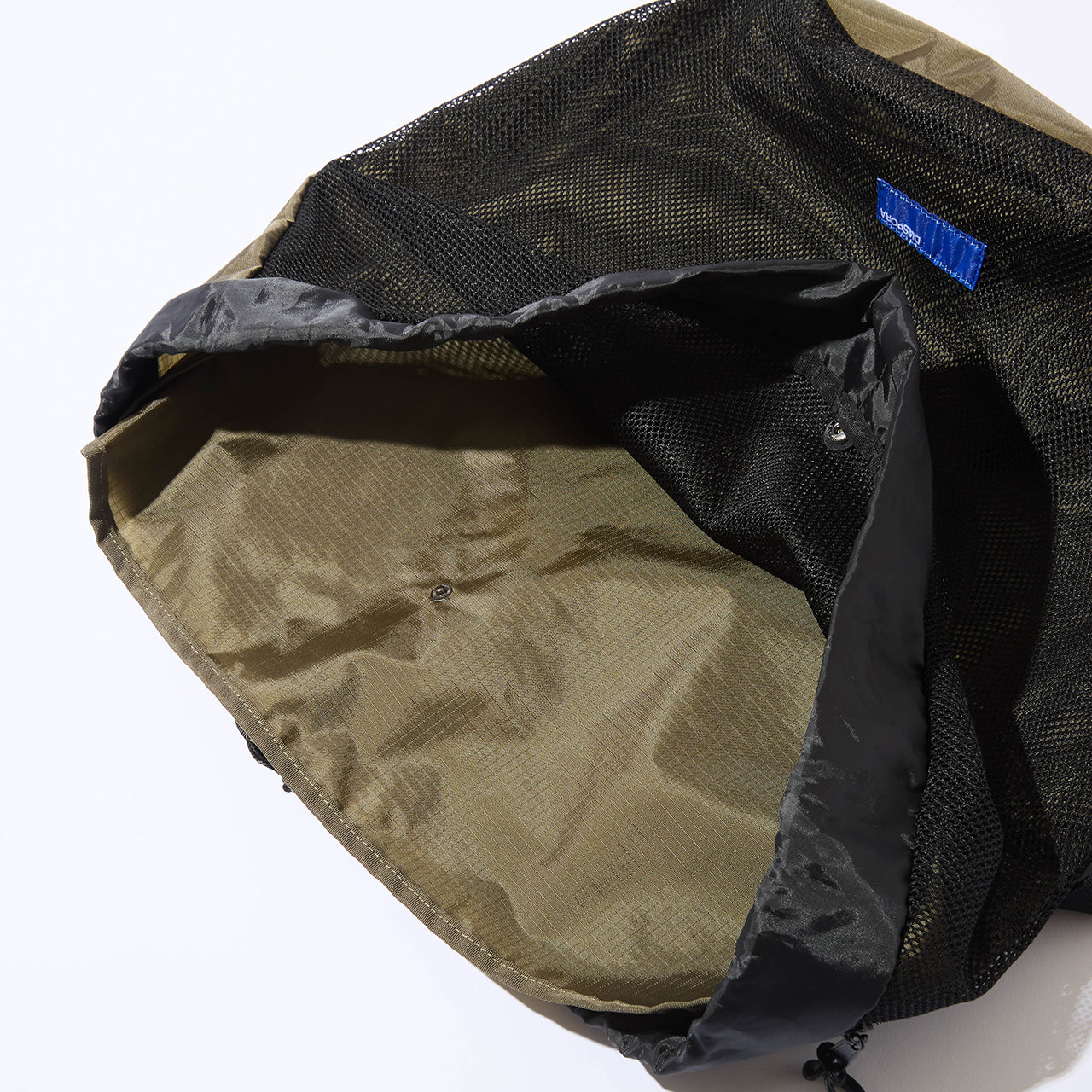 Diaspora skateboards 2way Vacation Bag Khaki | WORM TOKYO