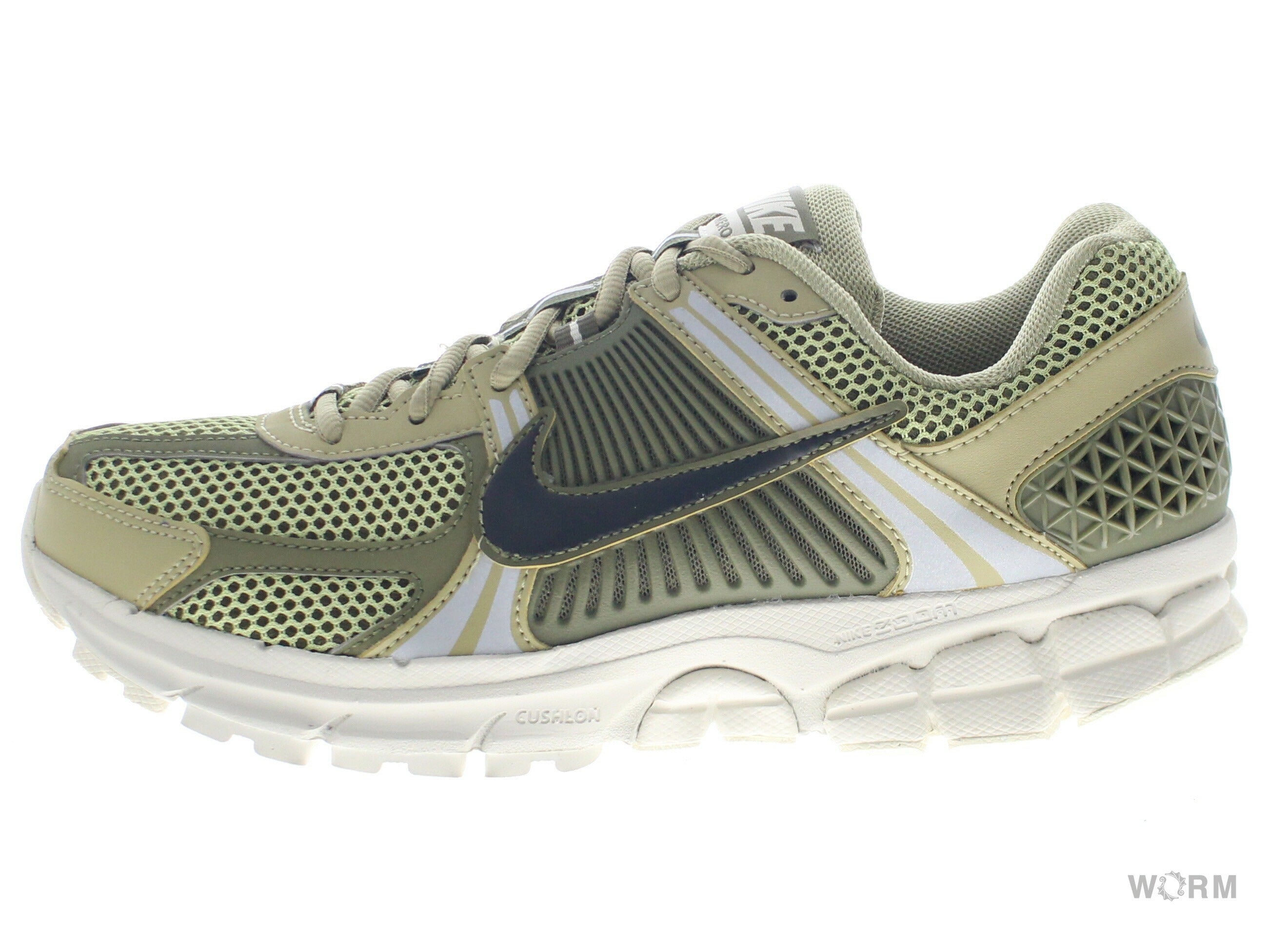 【US10.5】 NIKE ZOOM VOMERO 5 FJ1915-200 【DS】