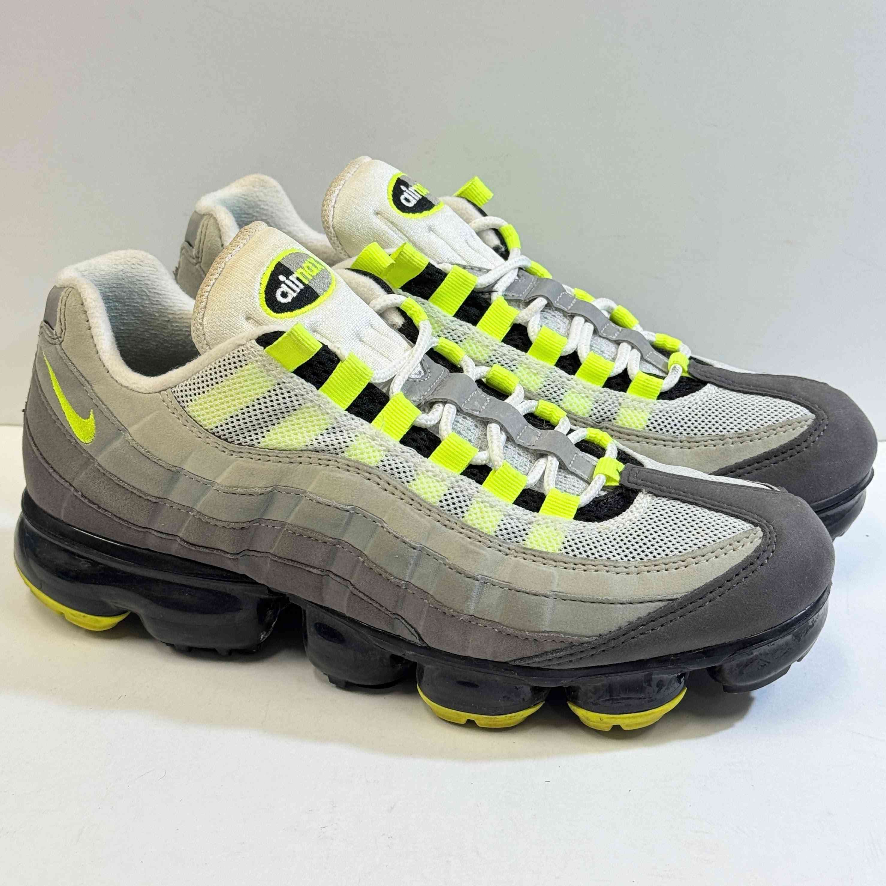 【US8】 NIKE AIR VAPORMAX 95 AJ7292-001 【USED】