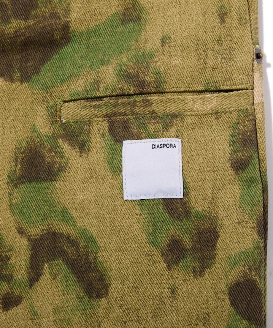 Diaspora skateboards Double Knee Comfortable Trousers Camo | WORM