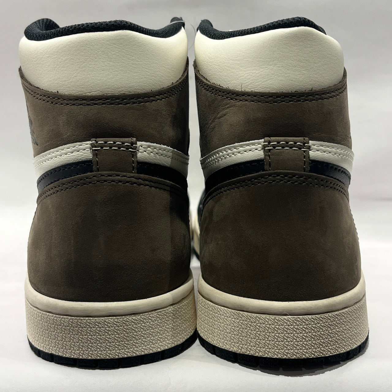 【US9.5】 AIR JORDAN 1 RETRO HIGH OG 555088-105 【USED】