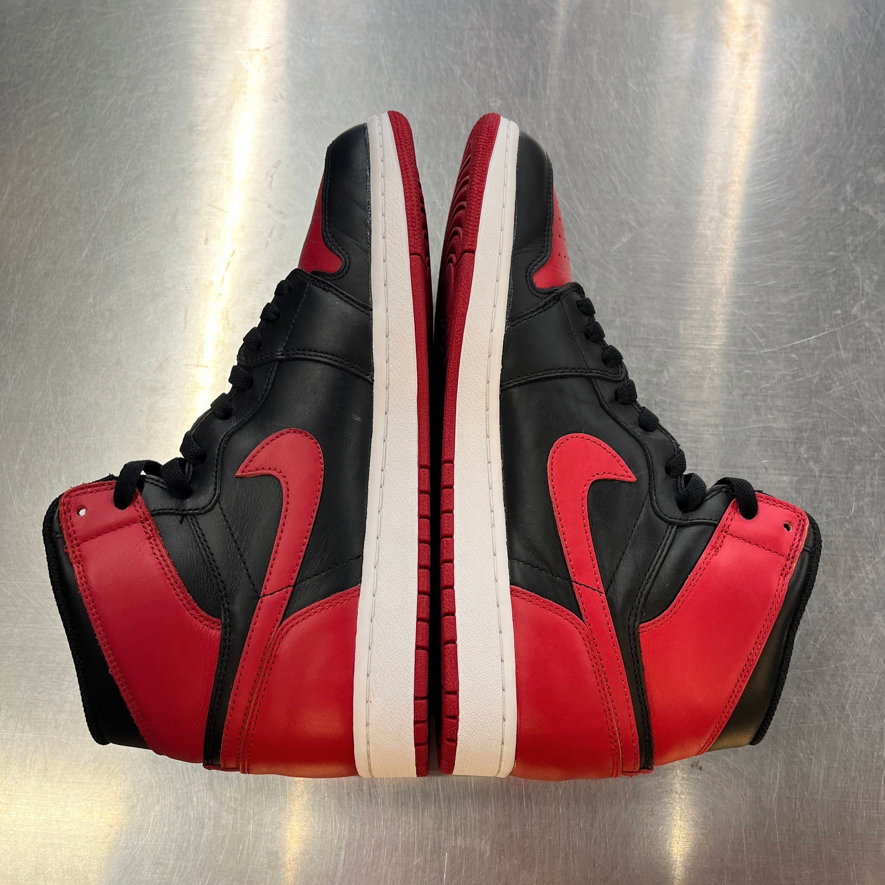 【US11】 AIR JORDAN 1 RETRO HIGH OG BRED 555088-023 【USED】