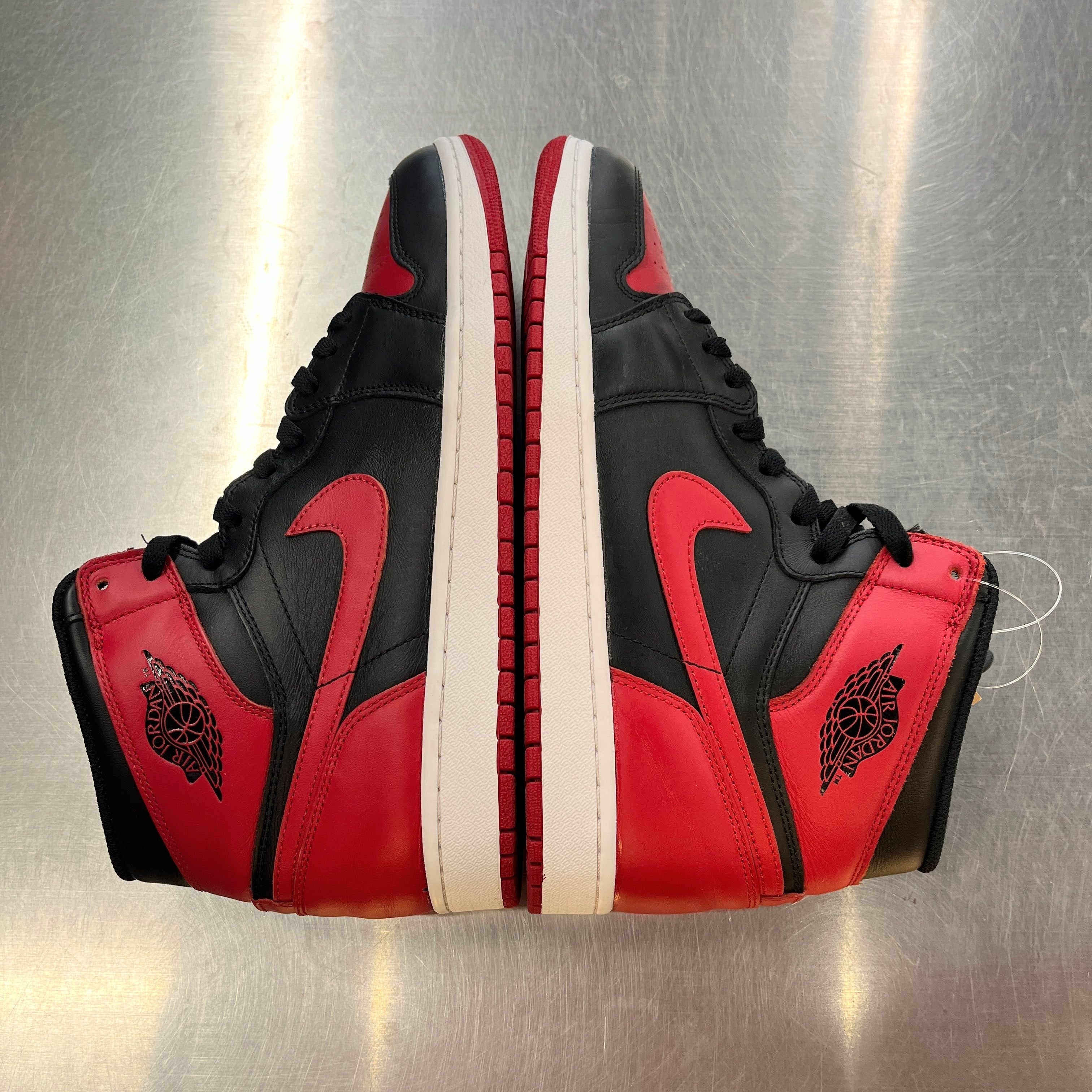 【US11】 AIR JORDAN 1 RETRO HIGH OG BRED 555088-023 【USED】