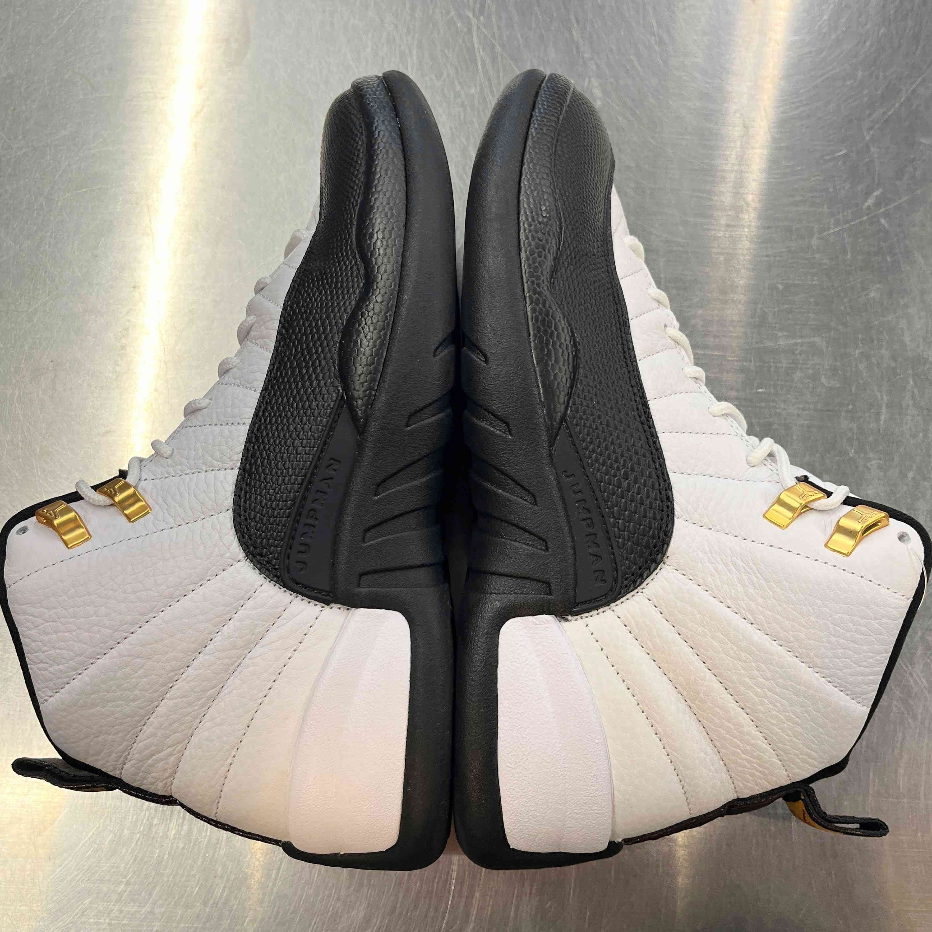 【US9】 AIR JORDAN 12 RETRO CT8013-117 【USED】