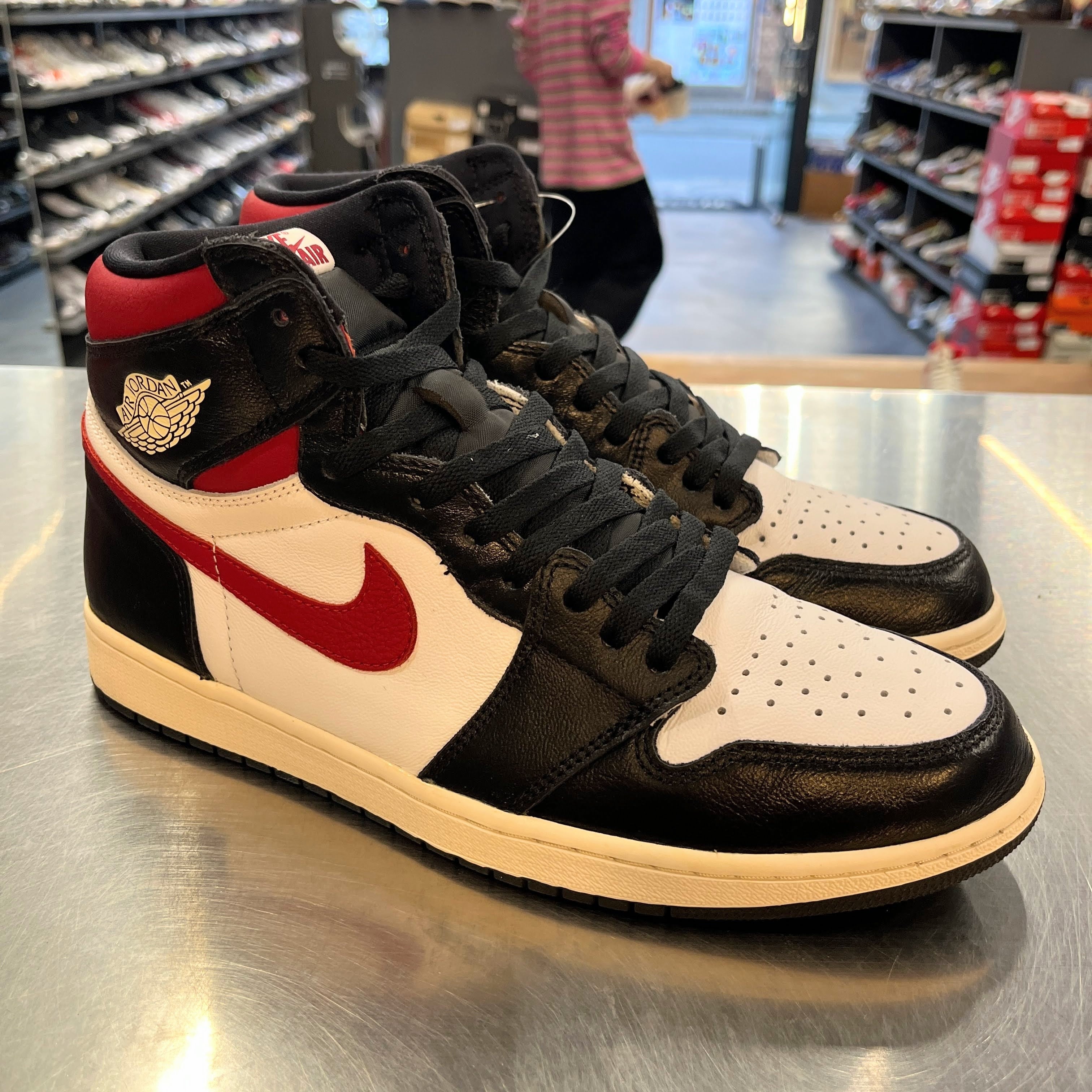【US11】 AIR JORDAN 1 RETRO HIGH OG 555088-061 【USED】