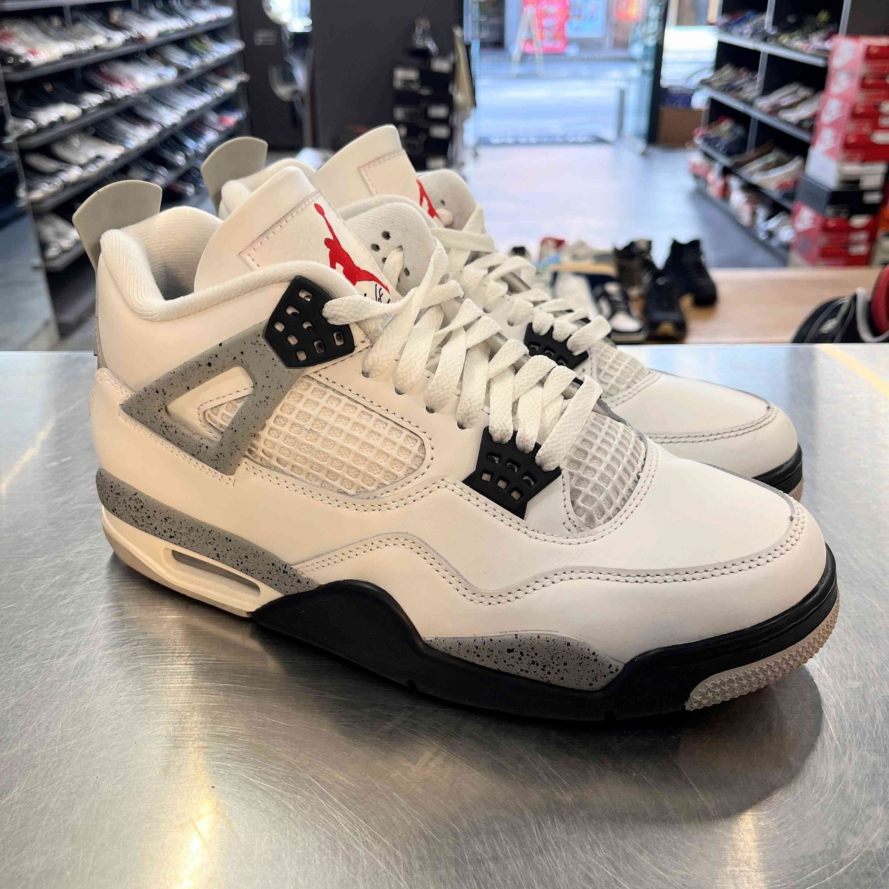 【US9.5】 AIR JORDAN 4 RETRO FV5029-100 【USED】