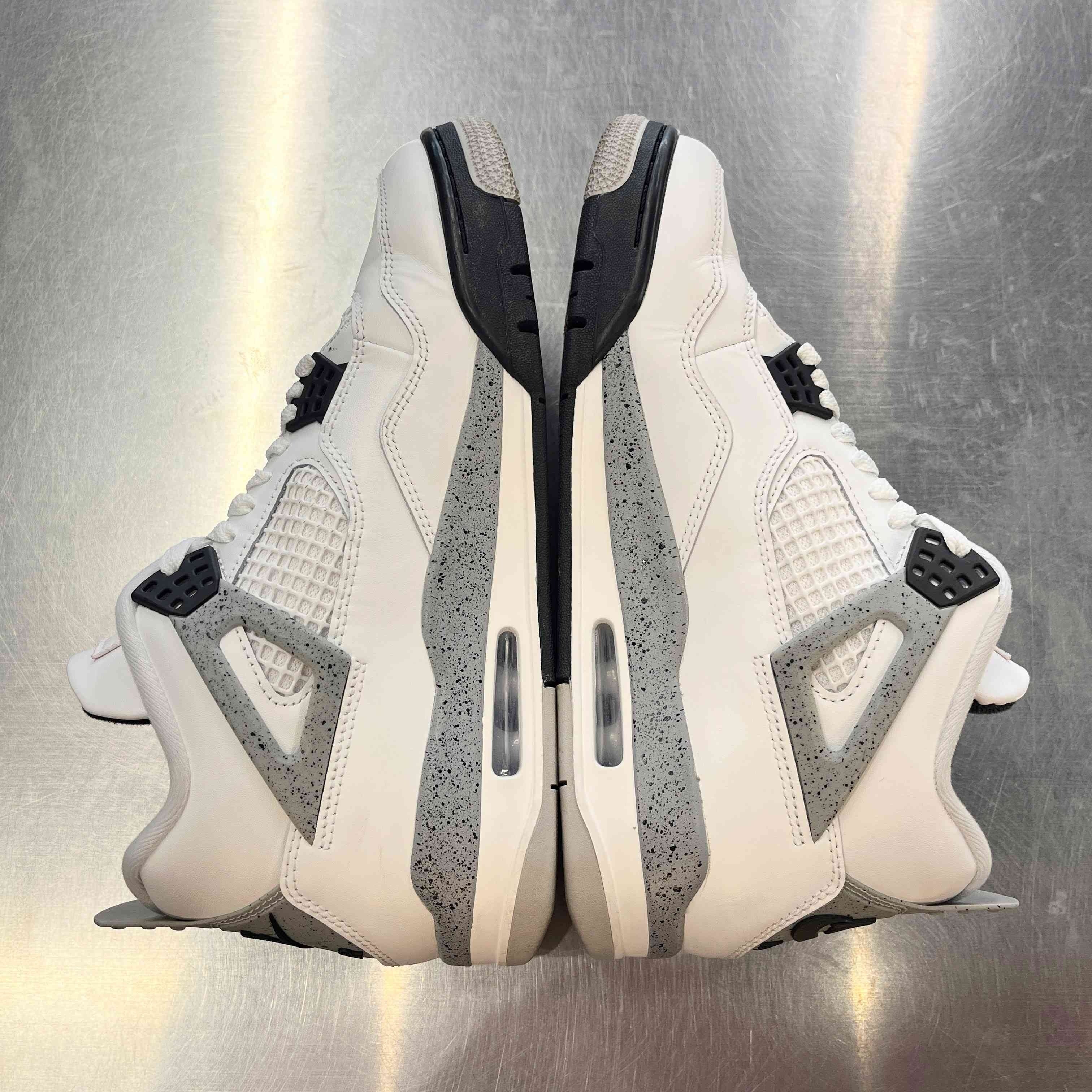 【US9.5】 AIR JORDAN 4 RETRO FV5029-100 【USED】