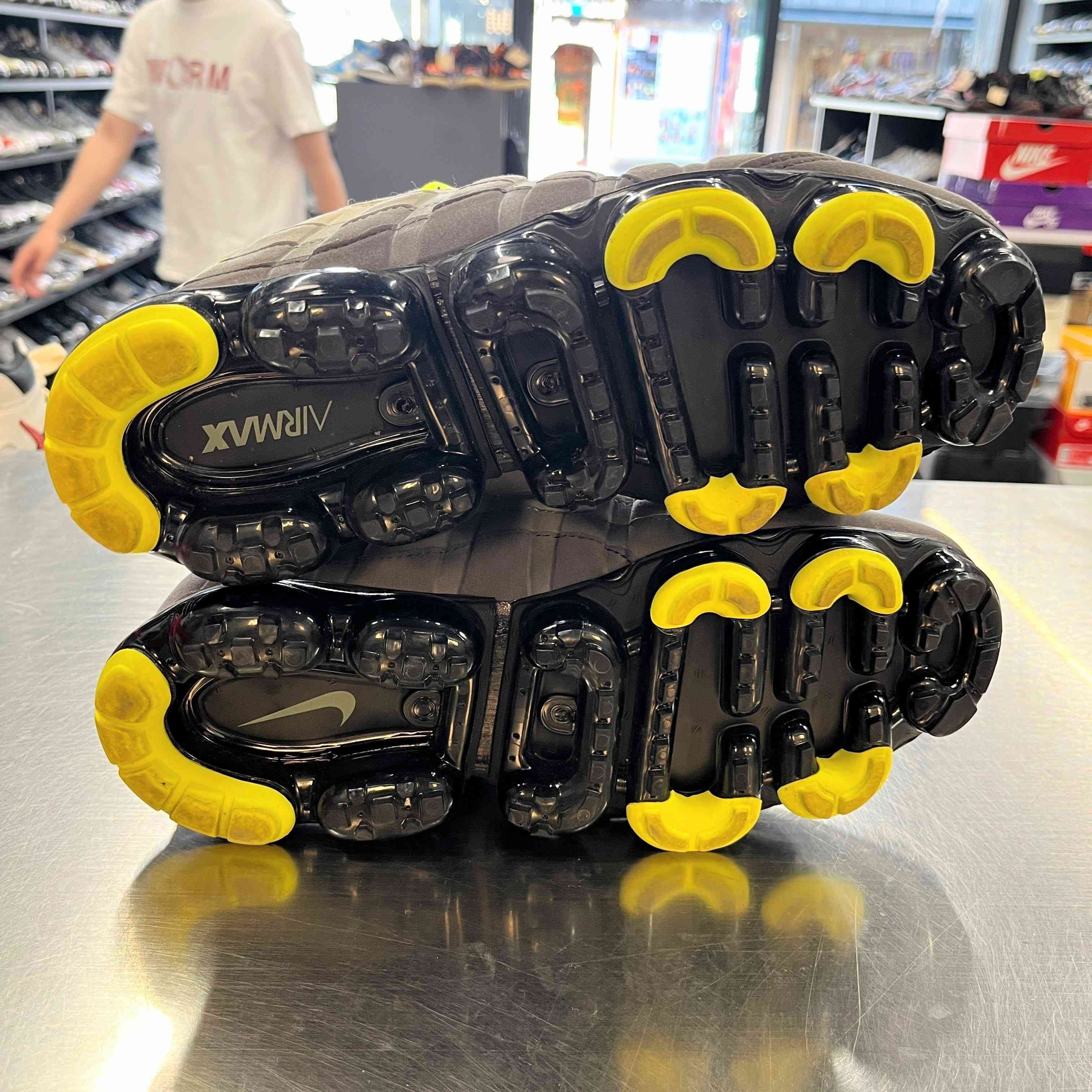 【US9】 NIKE AIR VAPORMAX 95 AJ7292-001 【USED】